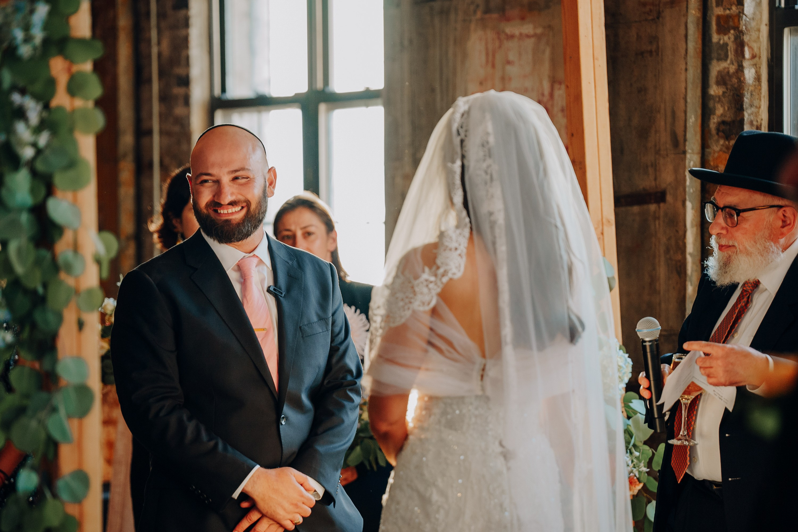 Wedding in the Greenpoint Loft. Portrait and wedding photographer in New York