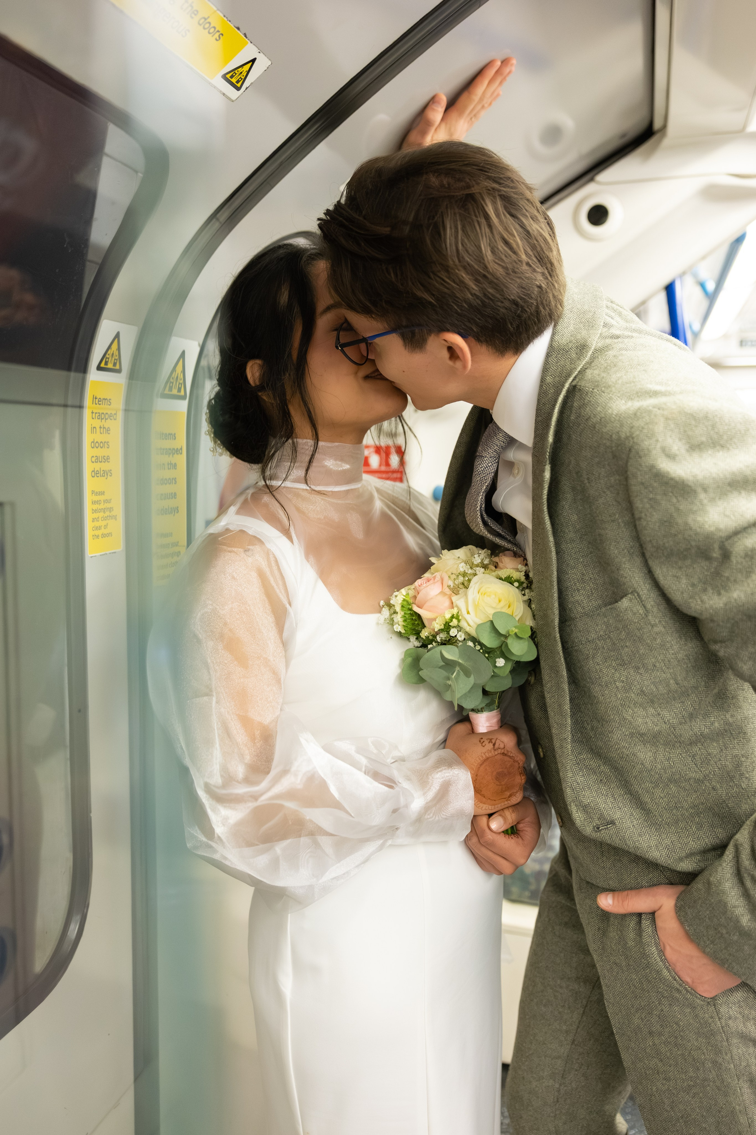 Couples|Elopement|Weddings. PHOTOGRAPHER IN LONDON