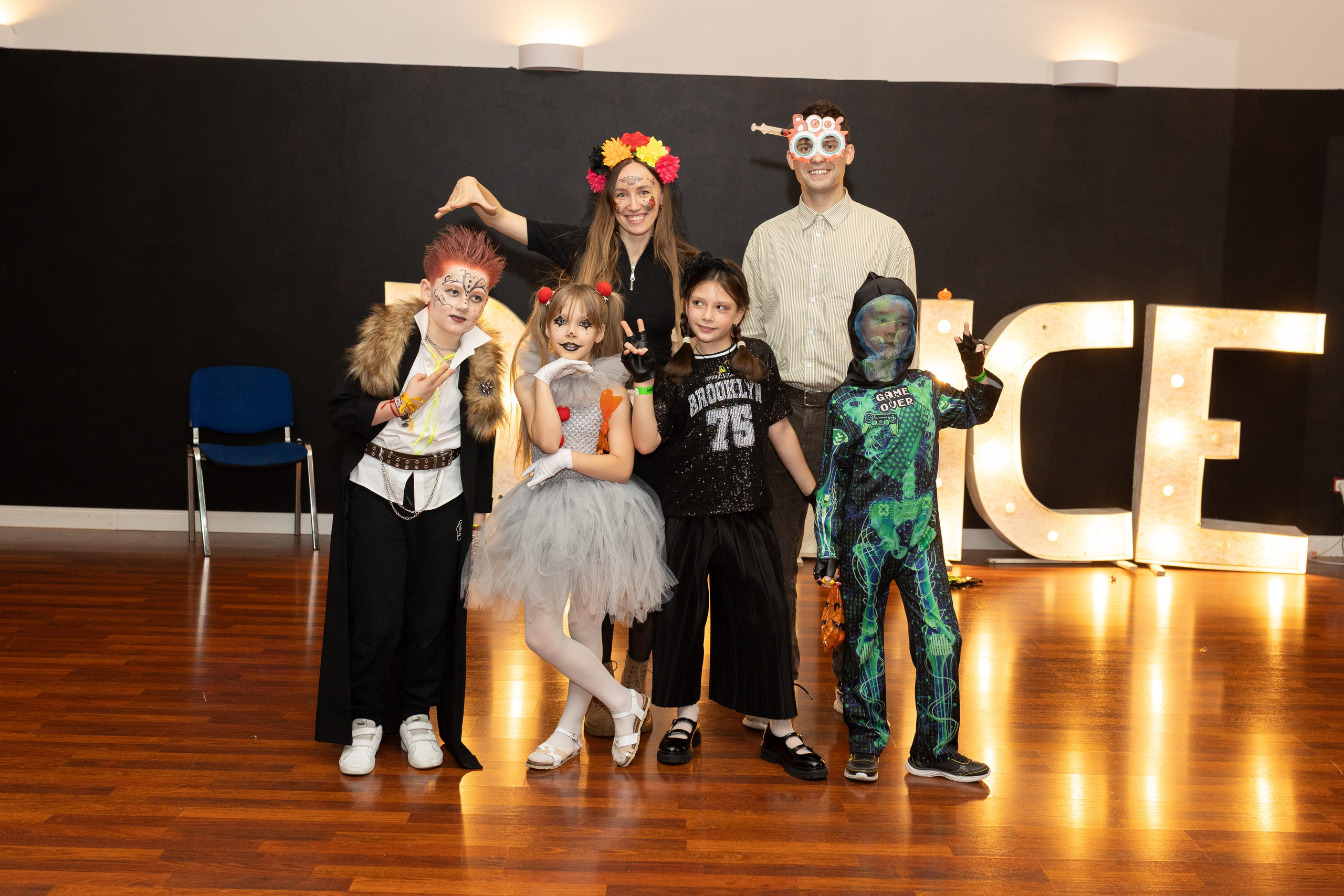 Leo dance studio Helloween 2025. Семейный и детский фотограф в Варшаве Мила Бобровская