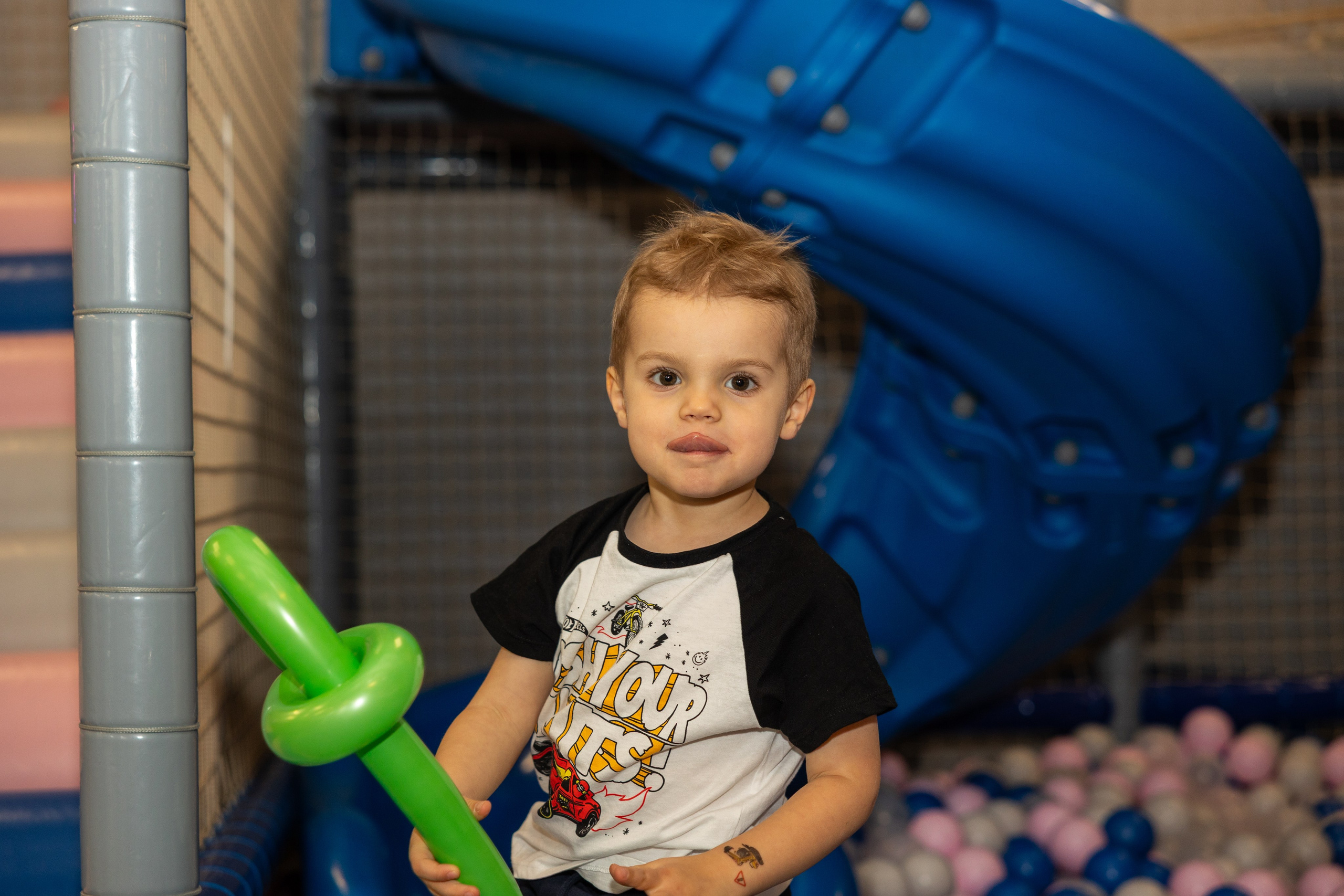 День рождения Артёма 24 января 2026 года. Семейный и детский фотограф в Варшаве Мила Бобровская