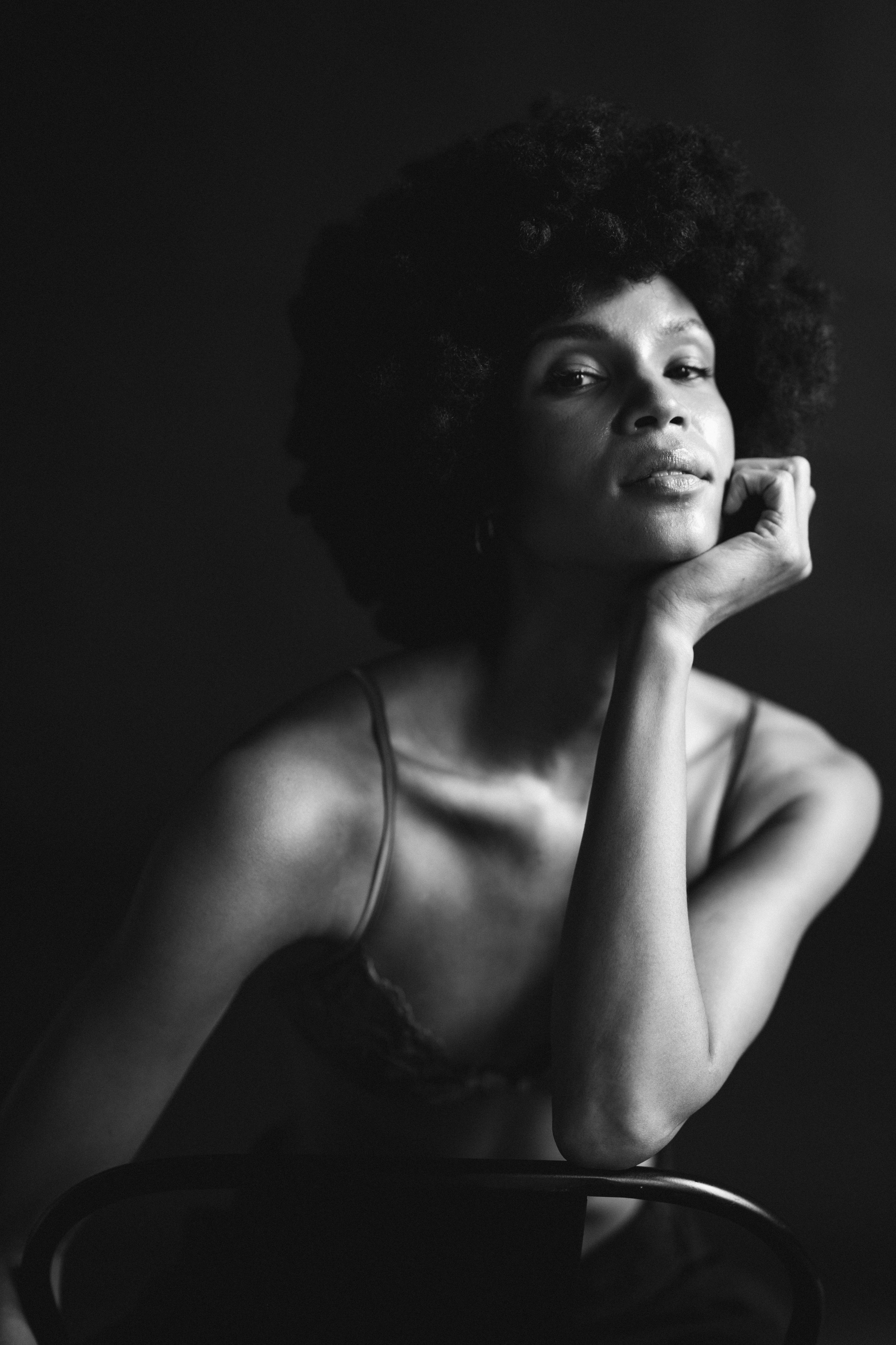 Janine Studio. Modern maternity photographer in Long Island New York