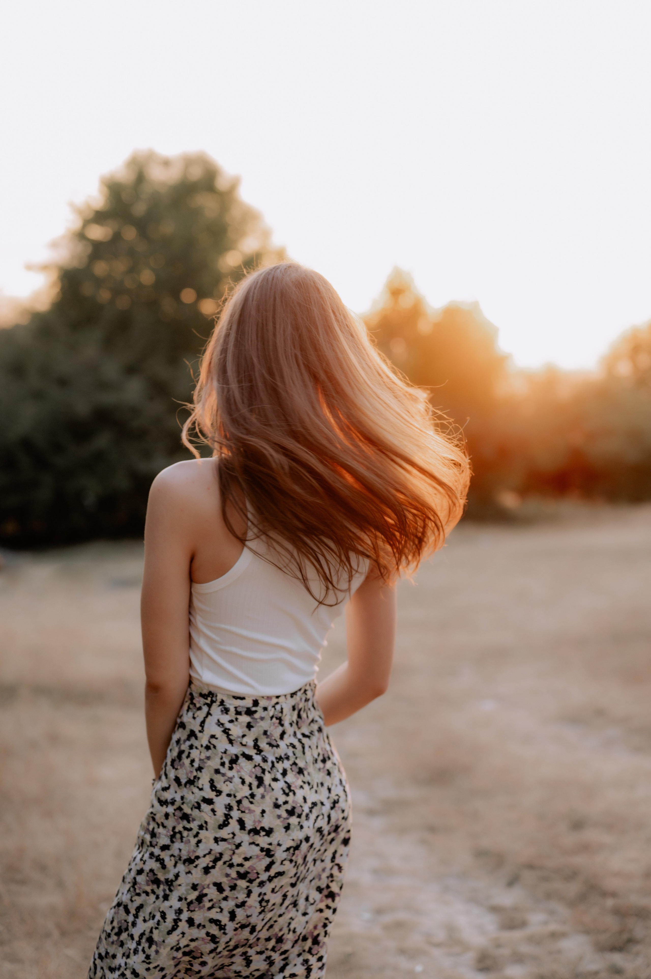 Sedinta foto in natura la apus. Proud Vision Weddings | Wedding Photography & Film — Servicii profesionale Foto Video Nunta Iasi