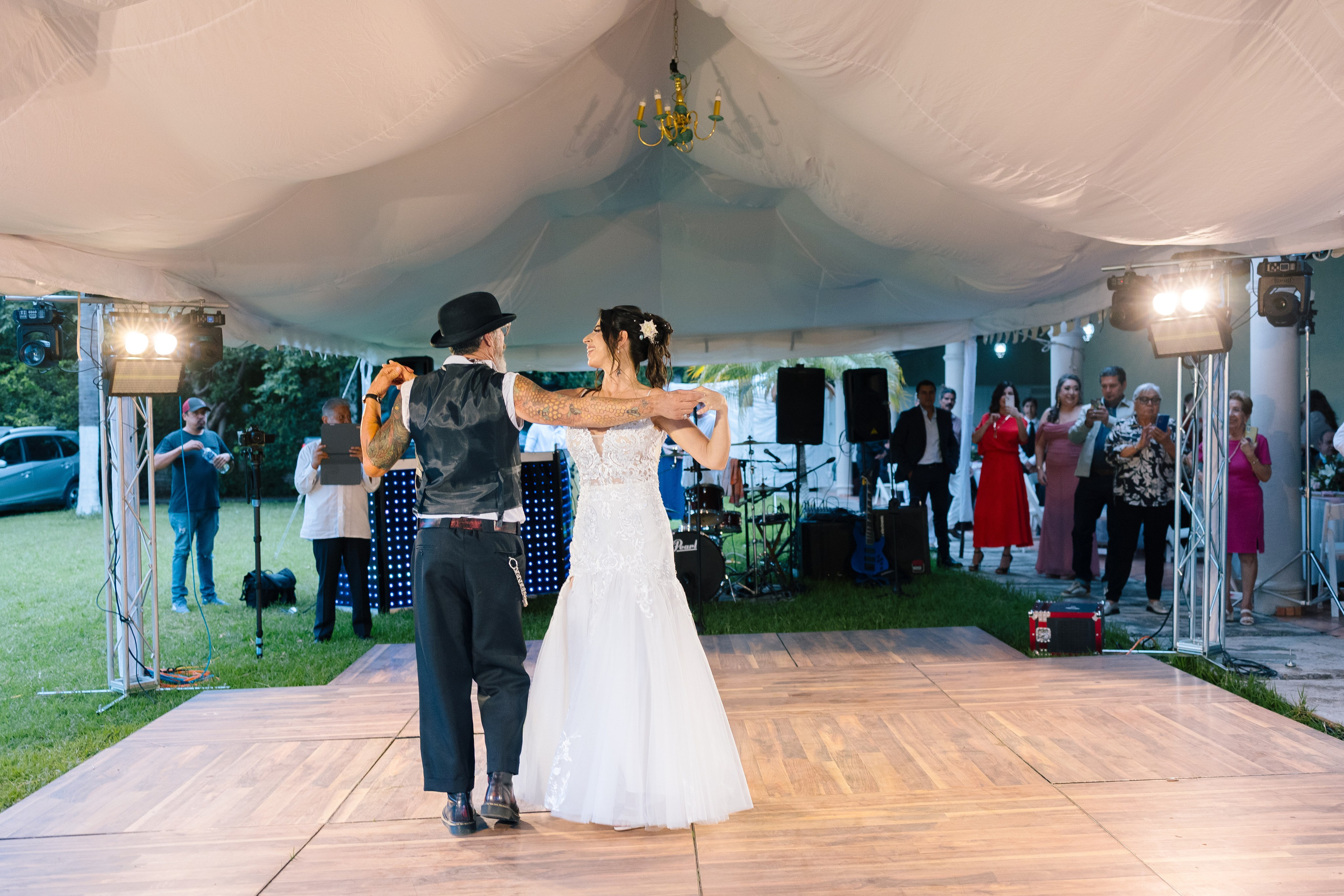 Civil Dany y Clay. Wedding Photographer Ruth Preciado