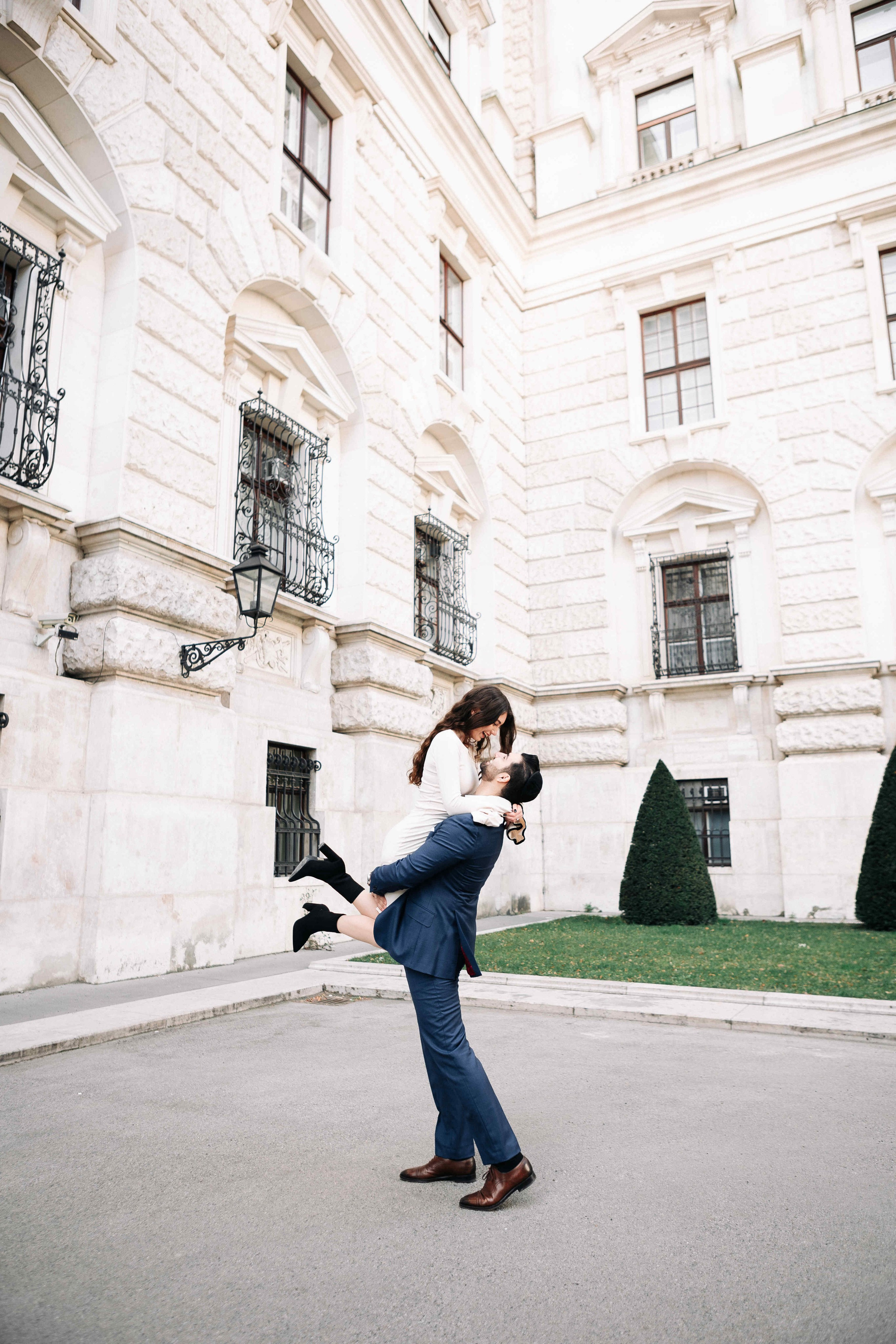 A LOVE STORY IN VIENNA. PHOTOGRAPHER IN ISRAEL