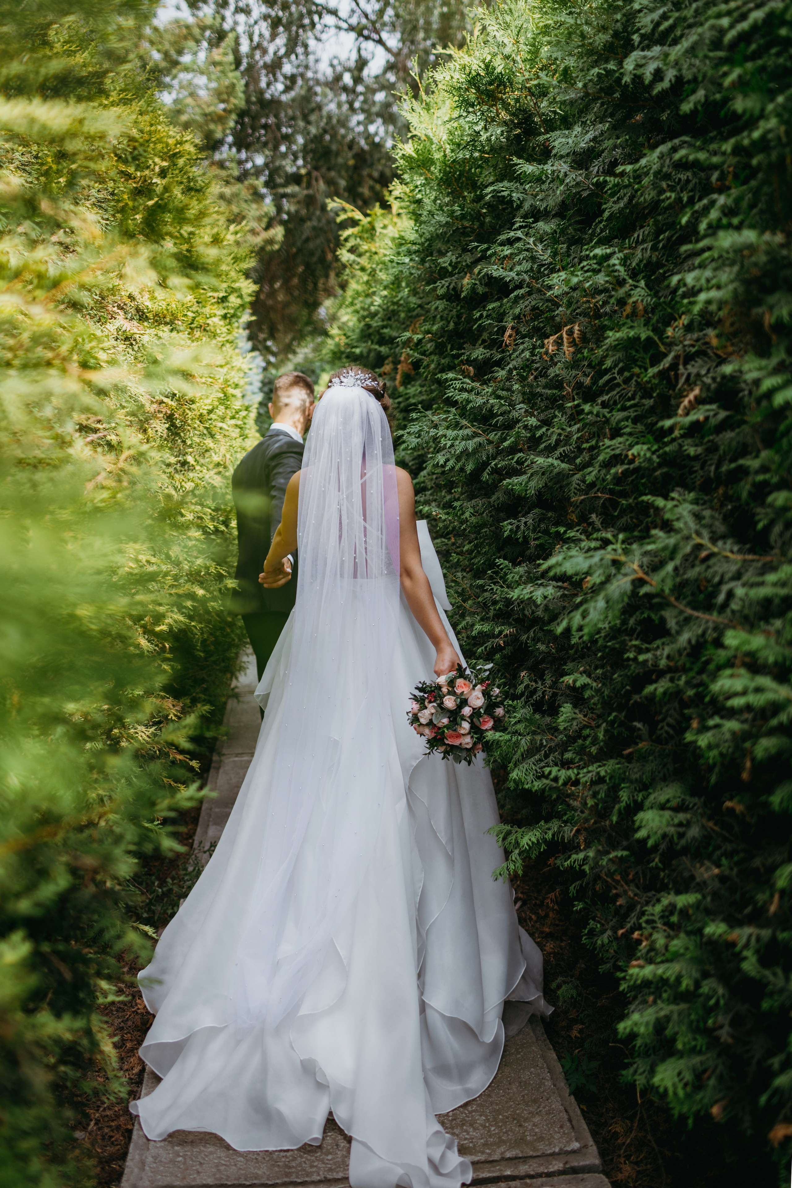 Свадебная фотоссесия для молодоженов в Бишкеке. Фотограф в Бишкеке Оксана Шувалова