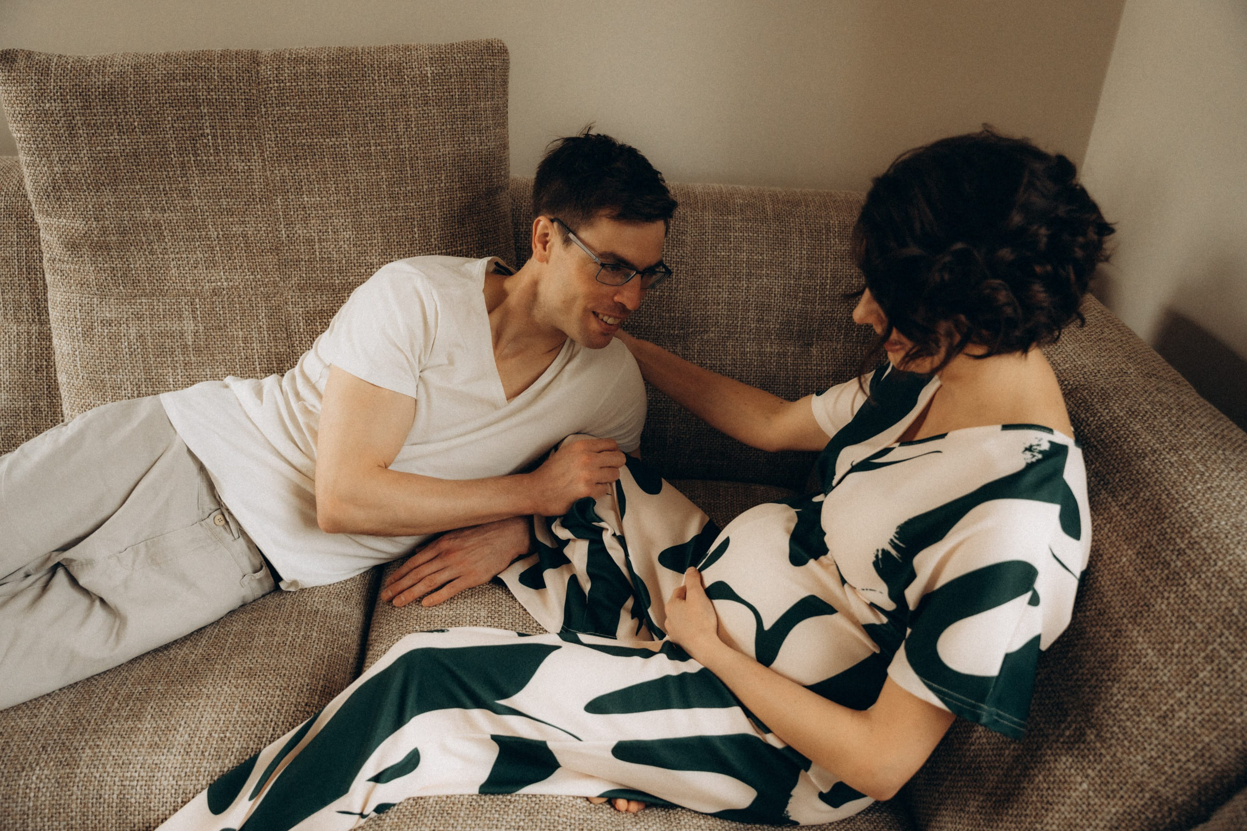 Warme familie fotoshoot. Little Birdie – Jouw familie- en huwelijksfotograaf in België en daarbuiten