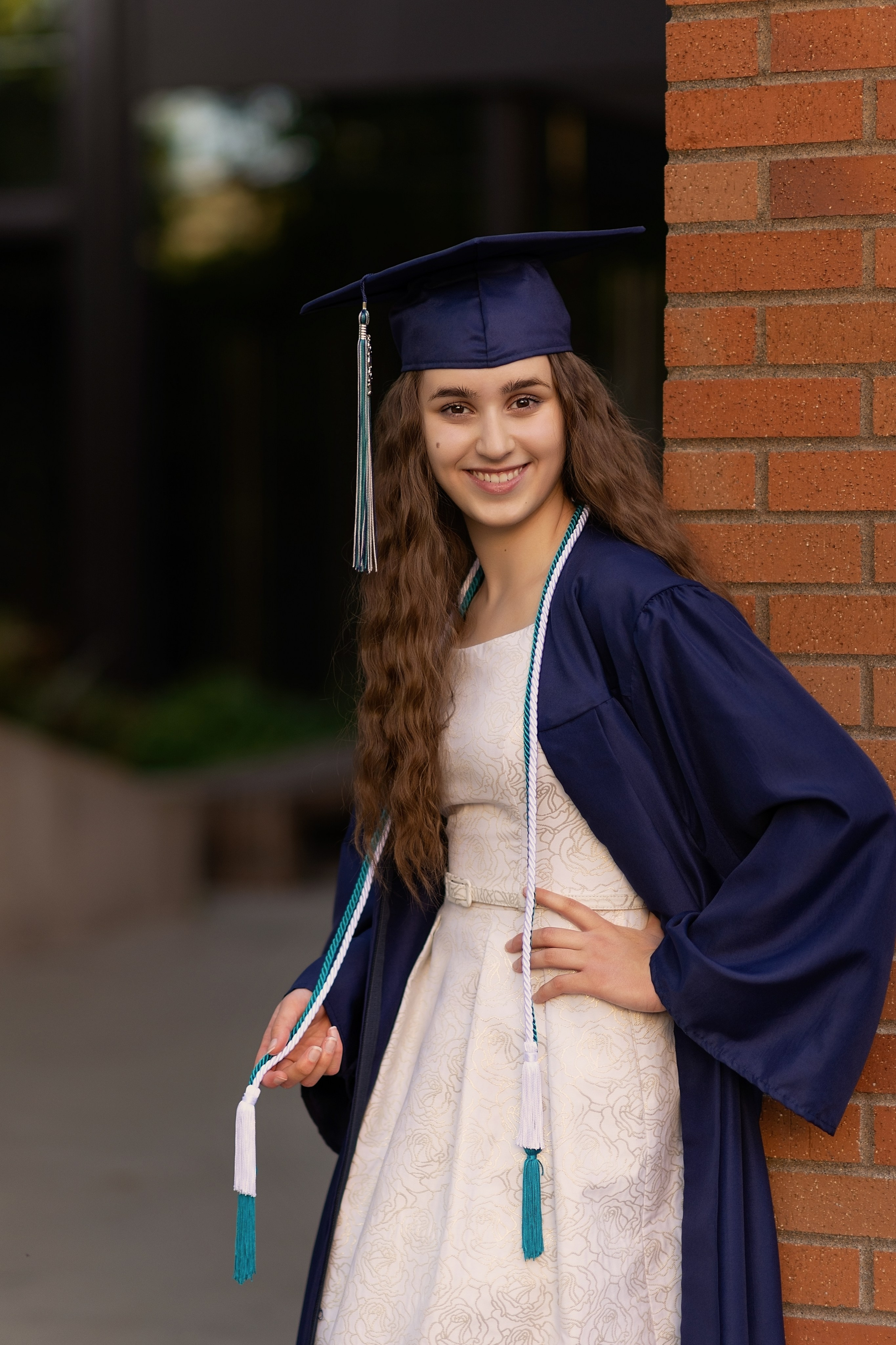 Alena, graduation. Wedding & portrait photography in the Seattle Area. Helen Michelle photographer