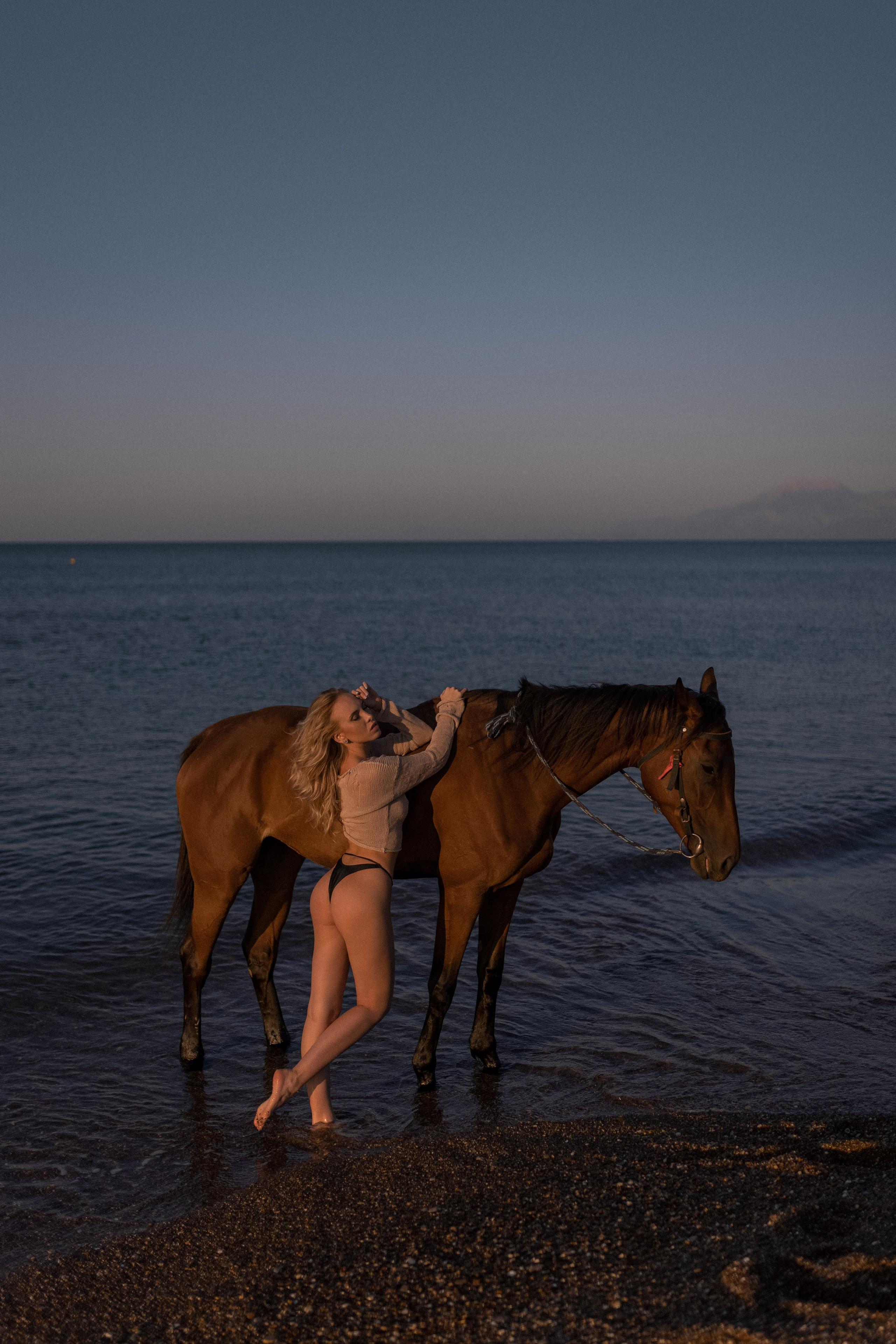 Фотосессия с лошадью на берегу моря. Фотограф в Турции | Алания, Сиде, Белек, Анталия, Кемер)