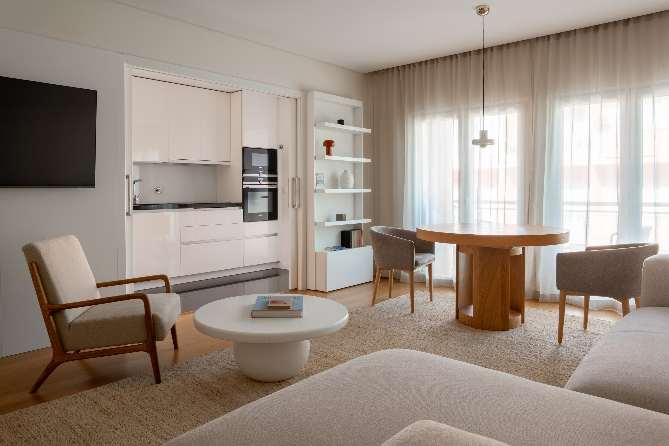 Lisbon Apartment by Baladinsky. Maria Sher. Professional photographer from Porto, Portugal