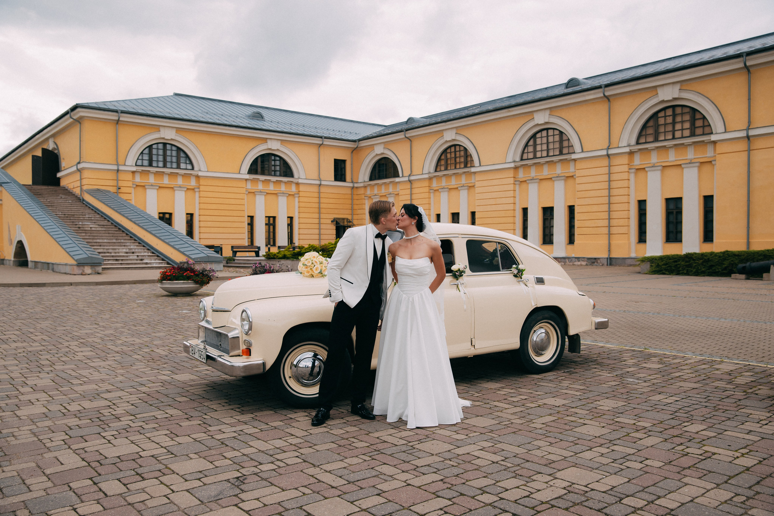 Vladimir and Iya. Your photographer