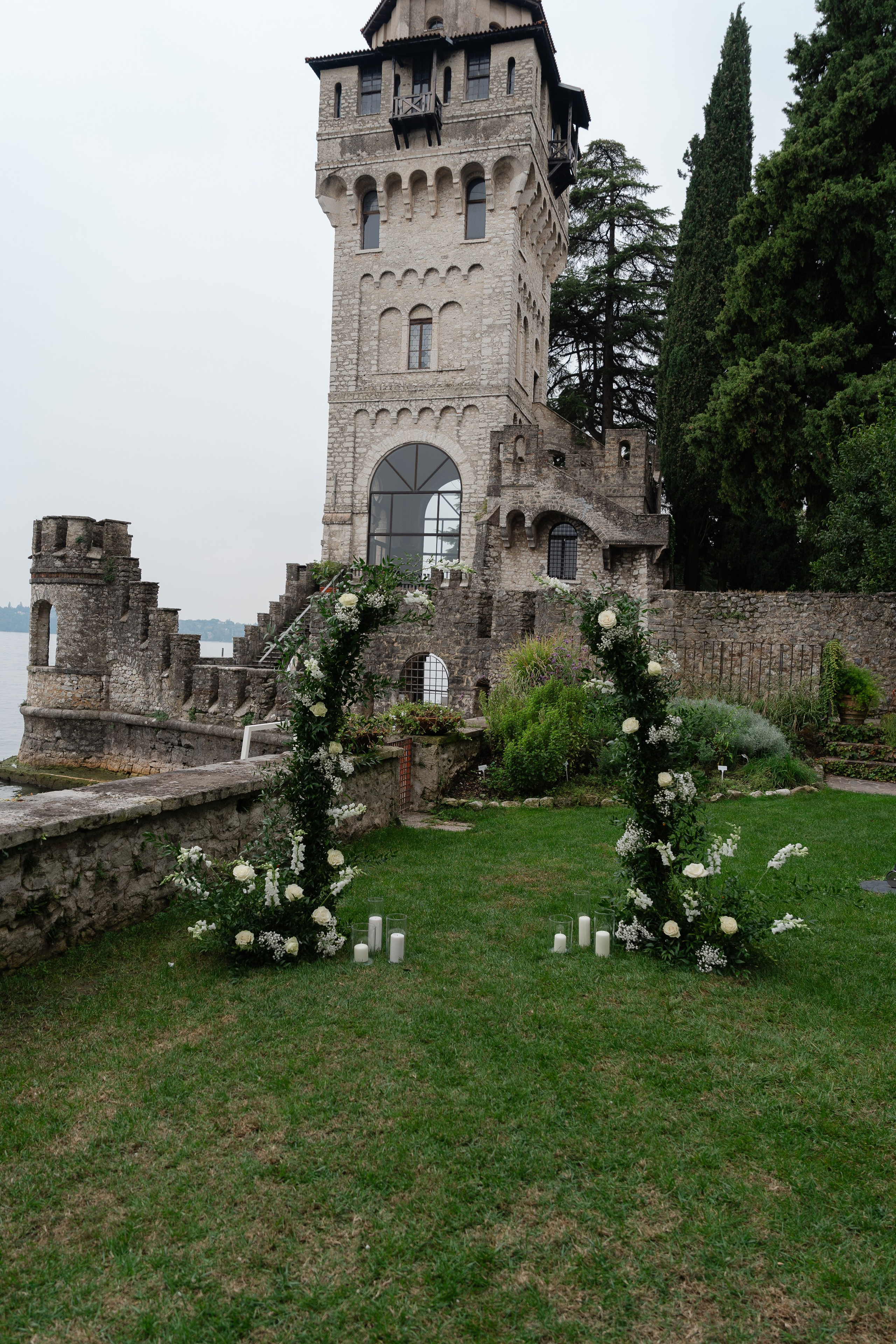 LINDSEY AND ROBERT _LAKE GARDA. PHOTOGRAPHER IN ITALY