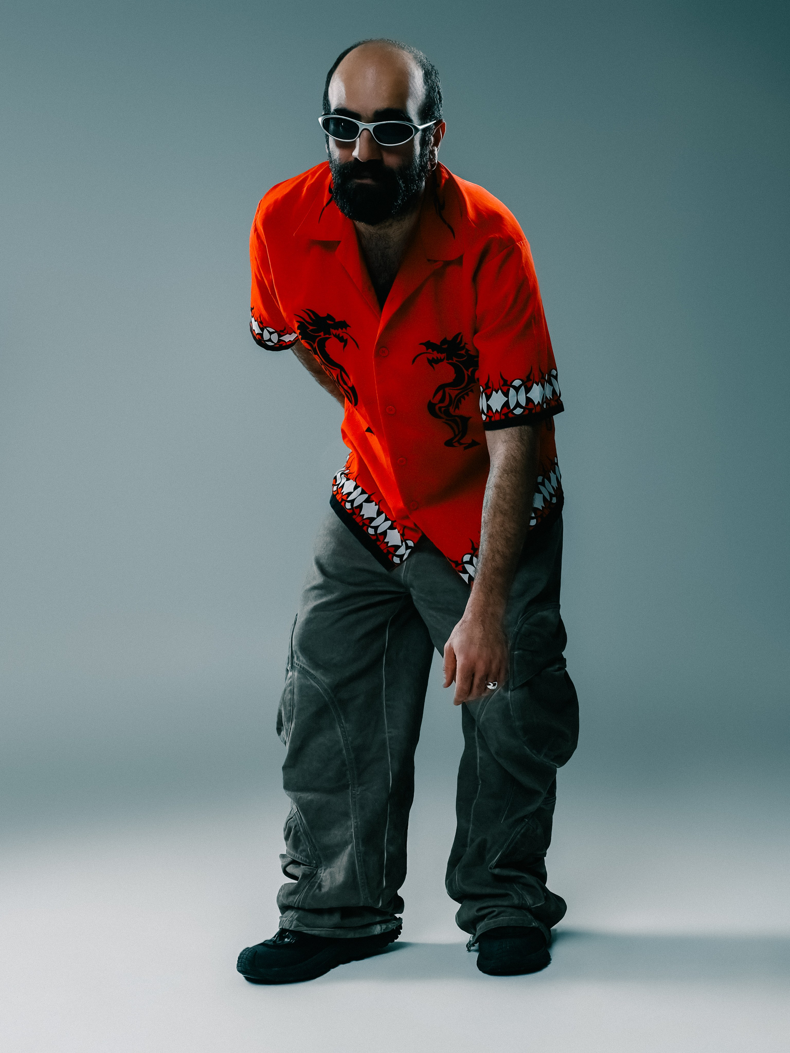 Studio (taron). Asmikiam