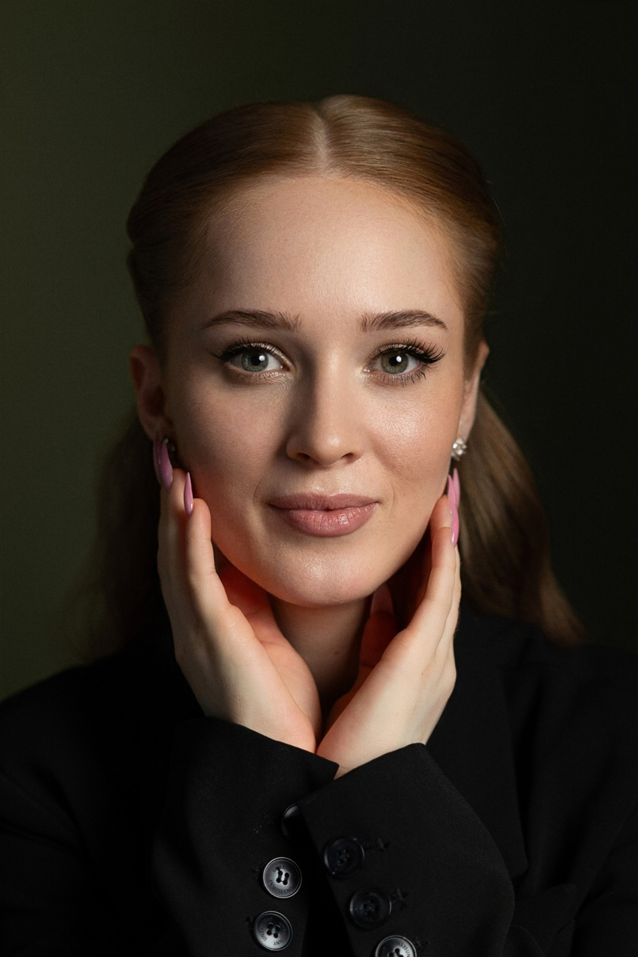 Studio portraits. Vancouver Photographer | Catherine Vashchenko