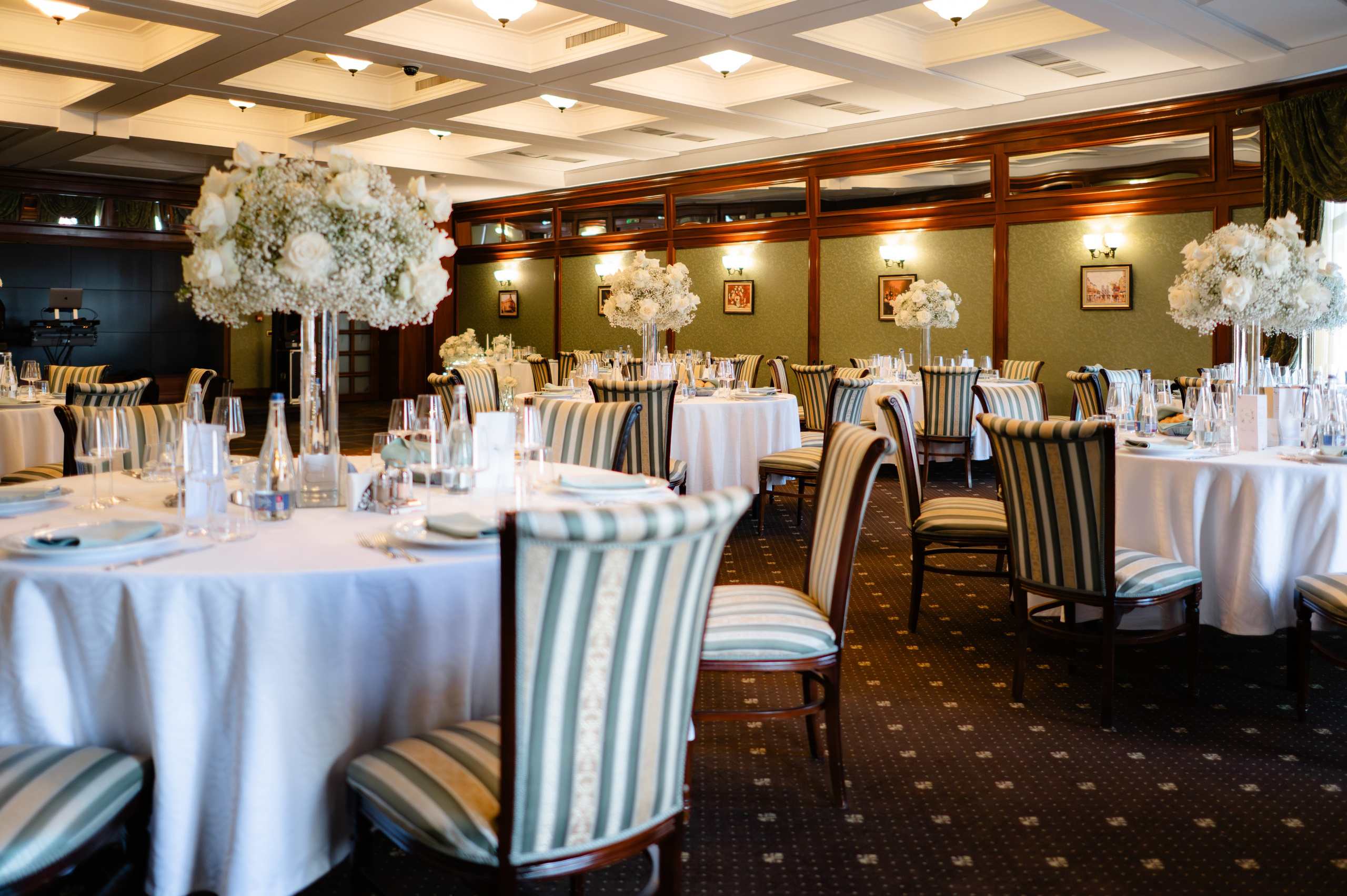 Raluca + Mihai | Wedding Select. Alexandra Hanu Photographer