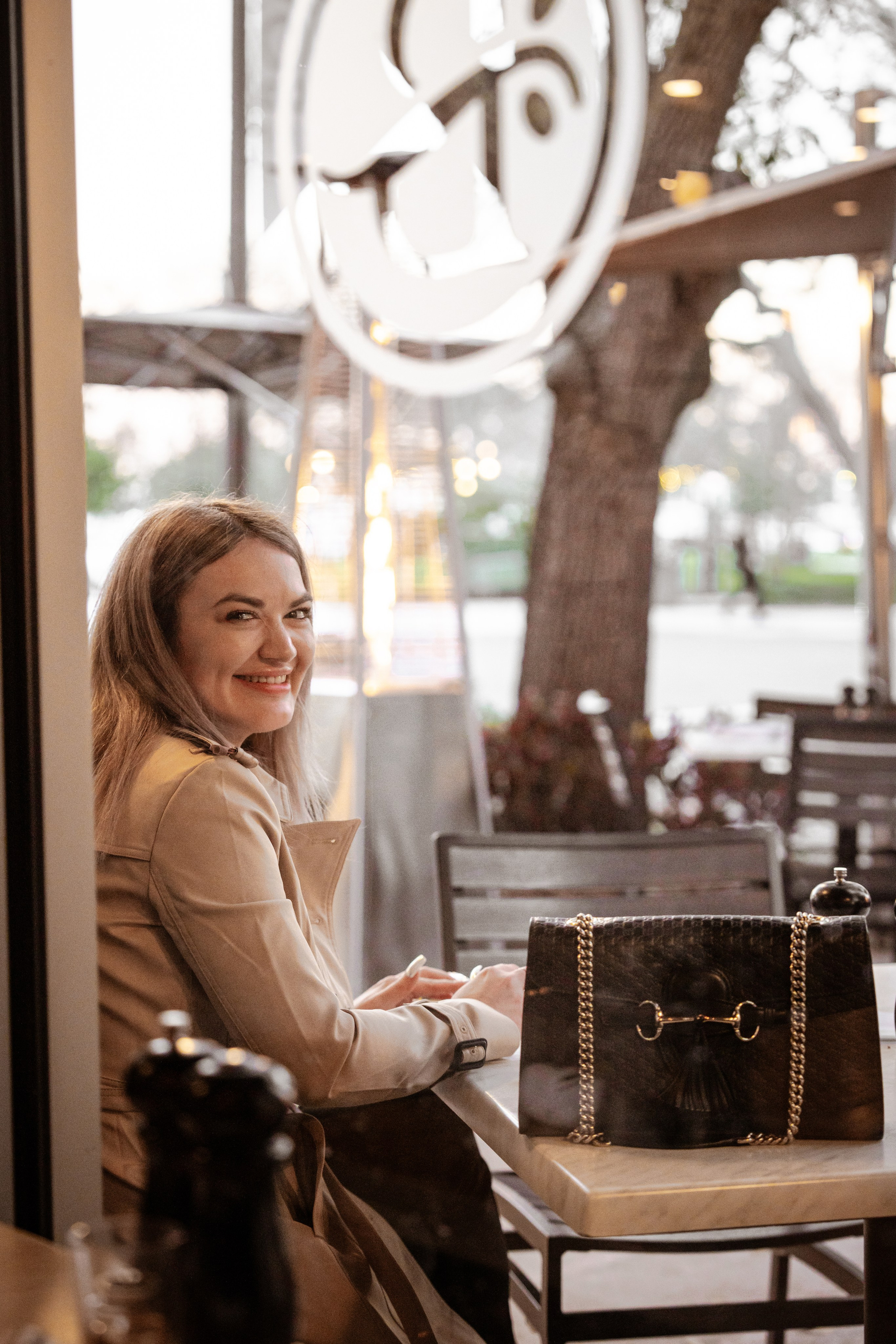 Anna. Welcome to my video and photo world!