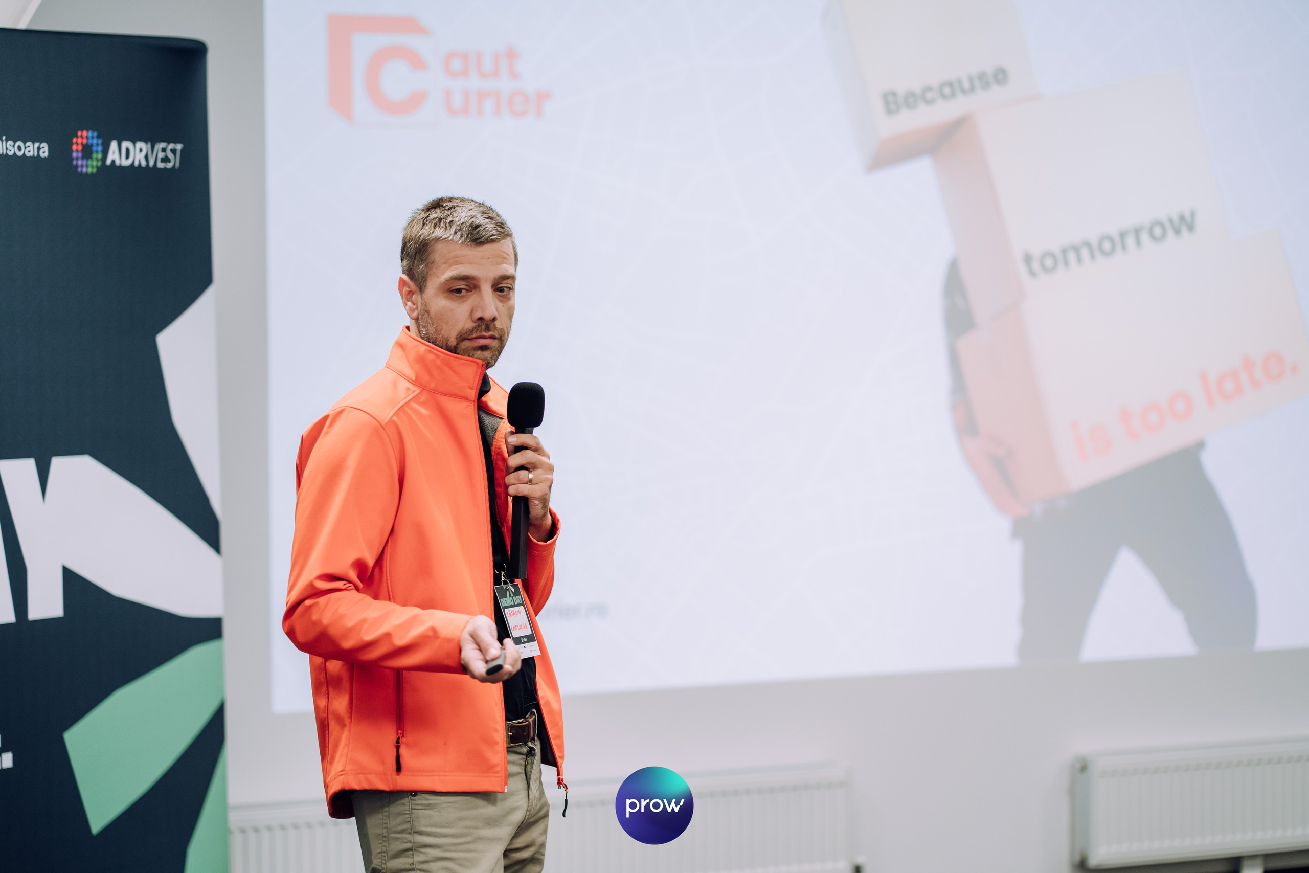 InVest DemoDay @ Cowork. Cozac Cristian Photographer