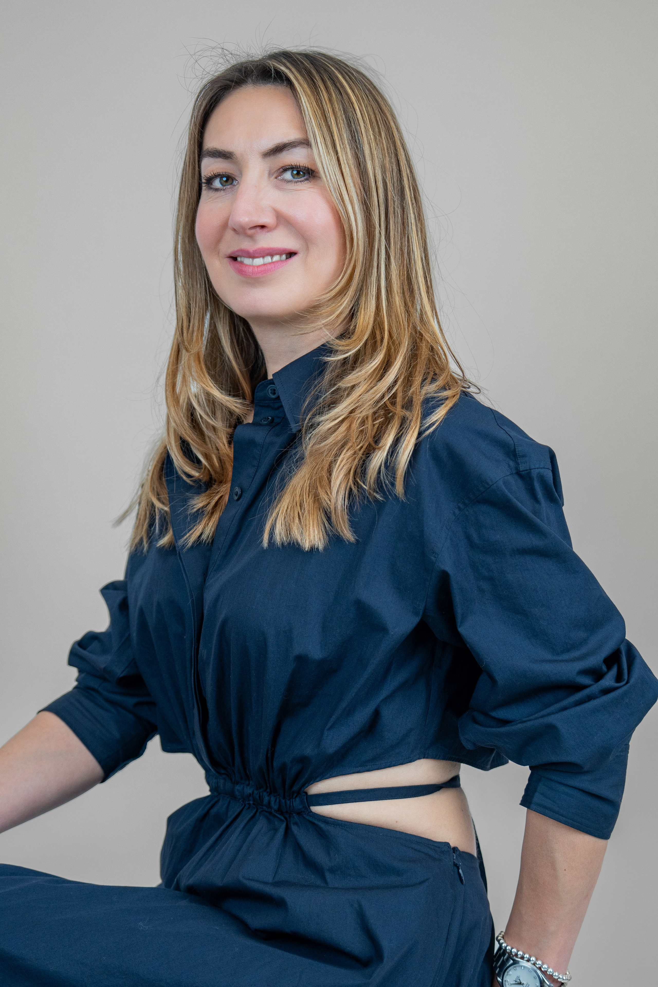Natali. Nina — Fashion & Beauty Photographer in Paris | Portrait Photoshoots