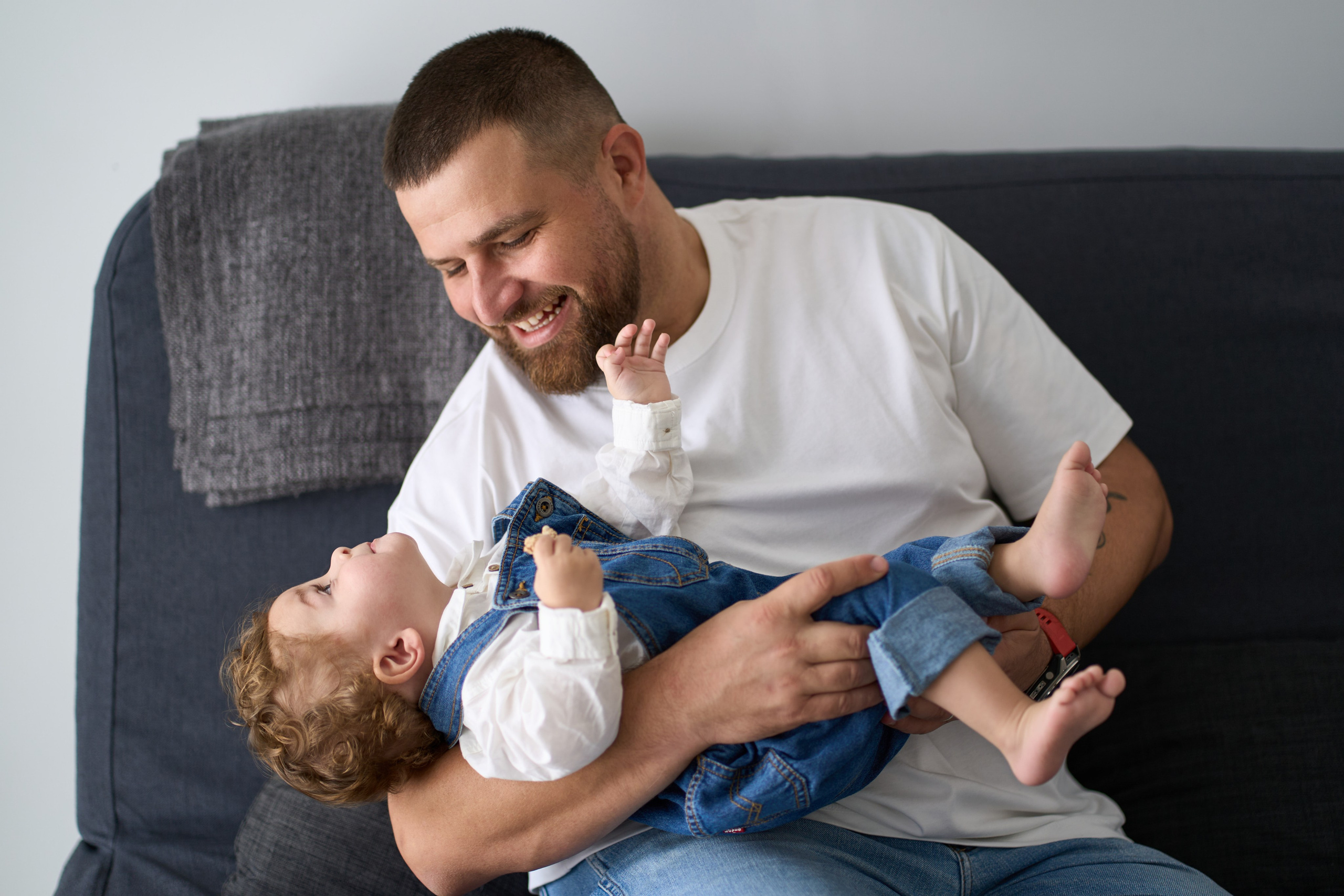 Gilad is 1 year old. צלם אלכס ברט בישראל