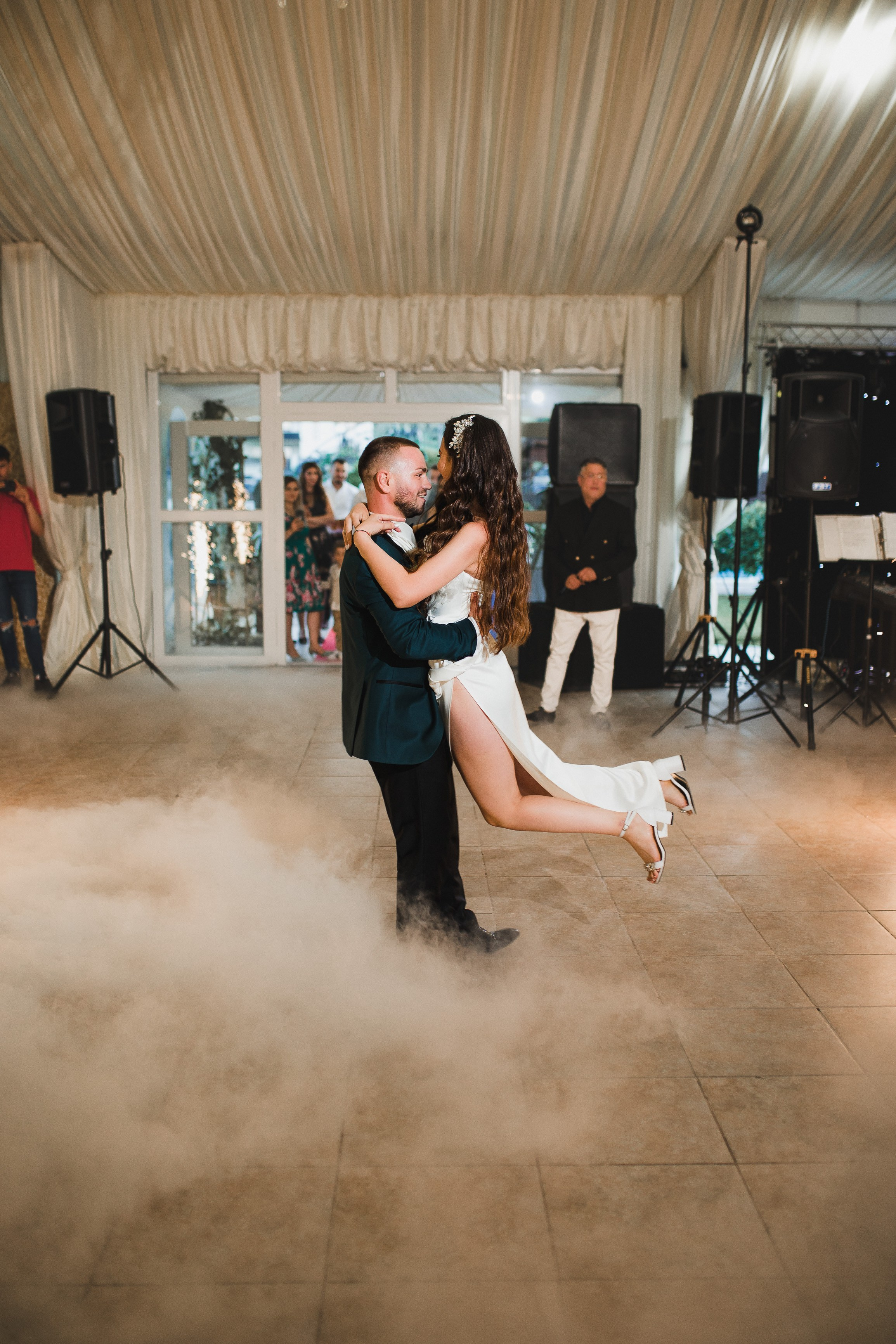 Denisa & Mădălin. Vlad Aconstantinesei Photographer