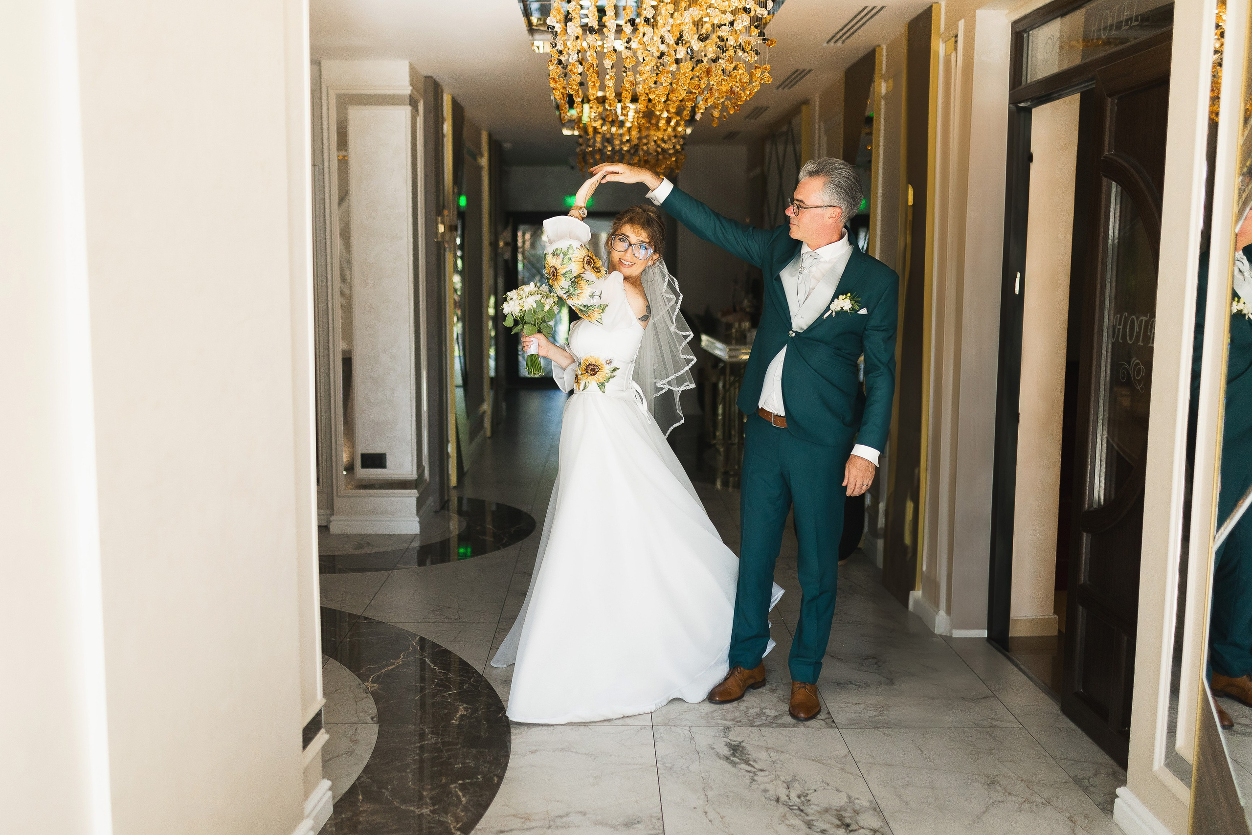 Alexandra & Renaud. Vlad Aconstantinesei Photographer