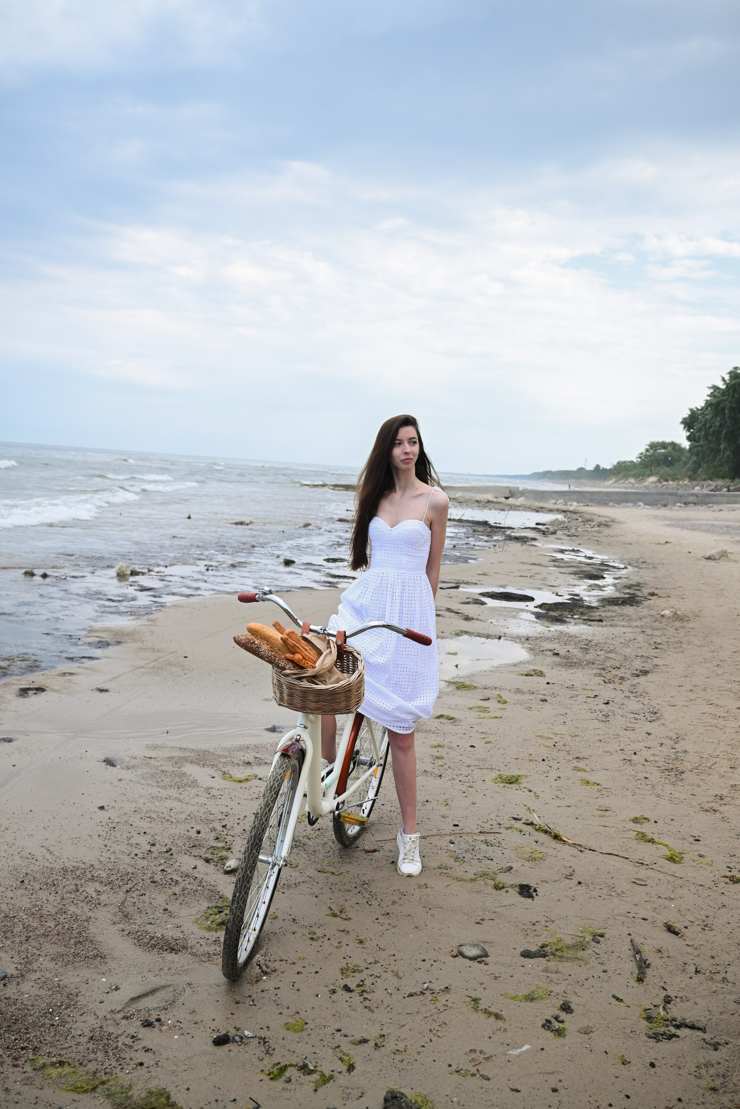 Love photography story on the riva of the see