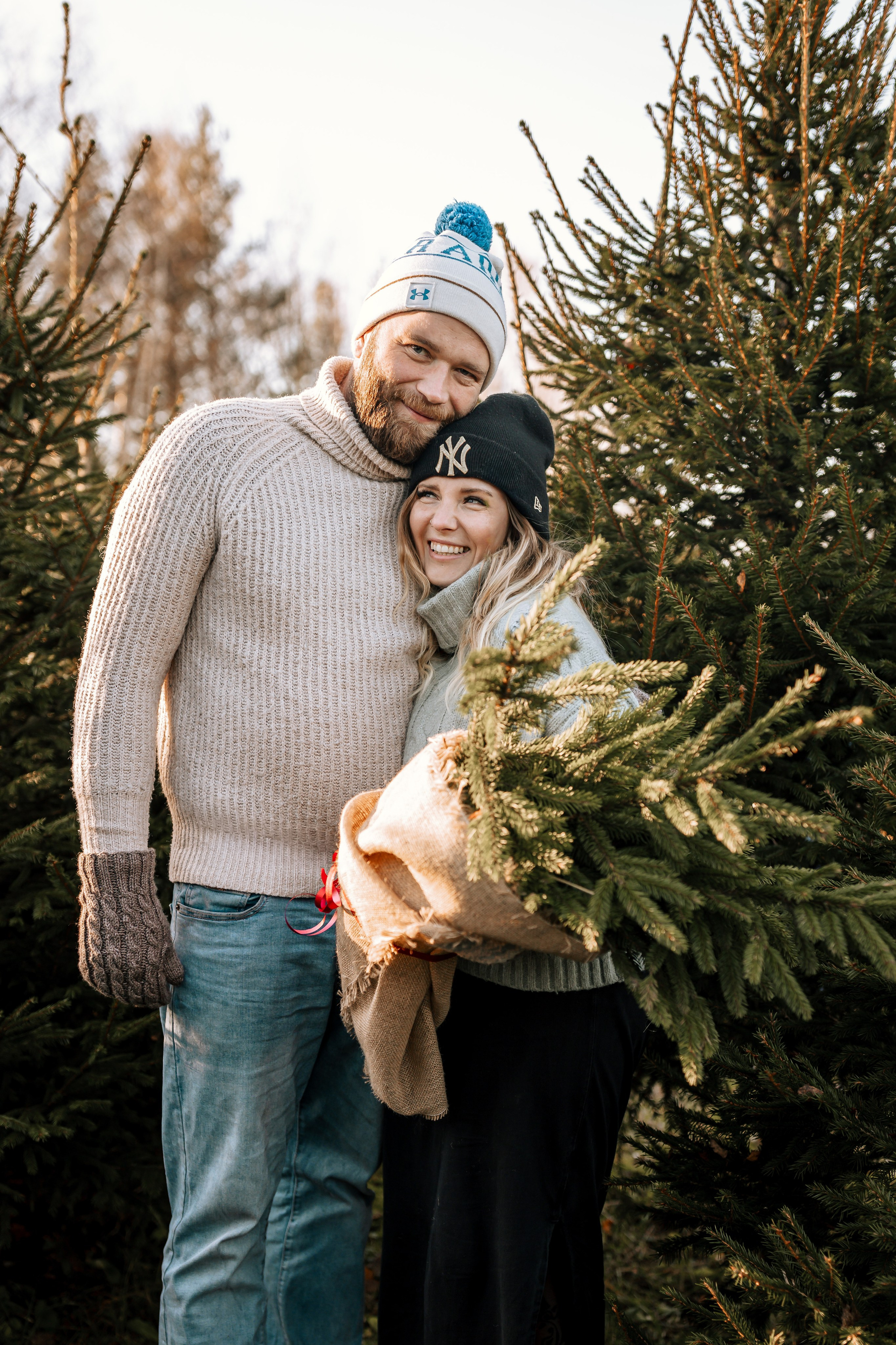 Ziemassvētki eglīšu audzētavā. Home