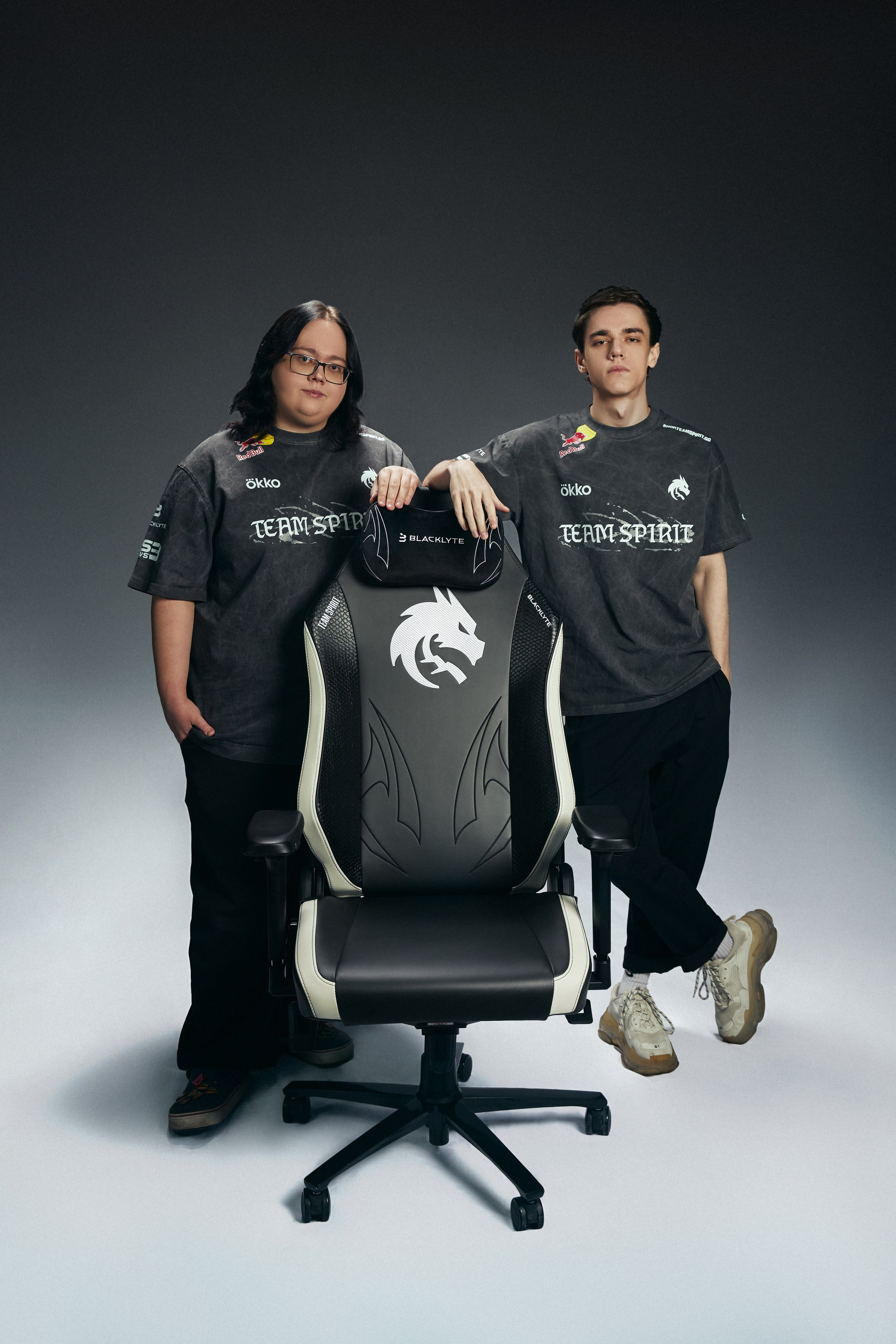 Team Spirit x Blacklyte. Photographer Inna Gainulina