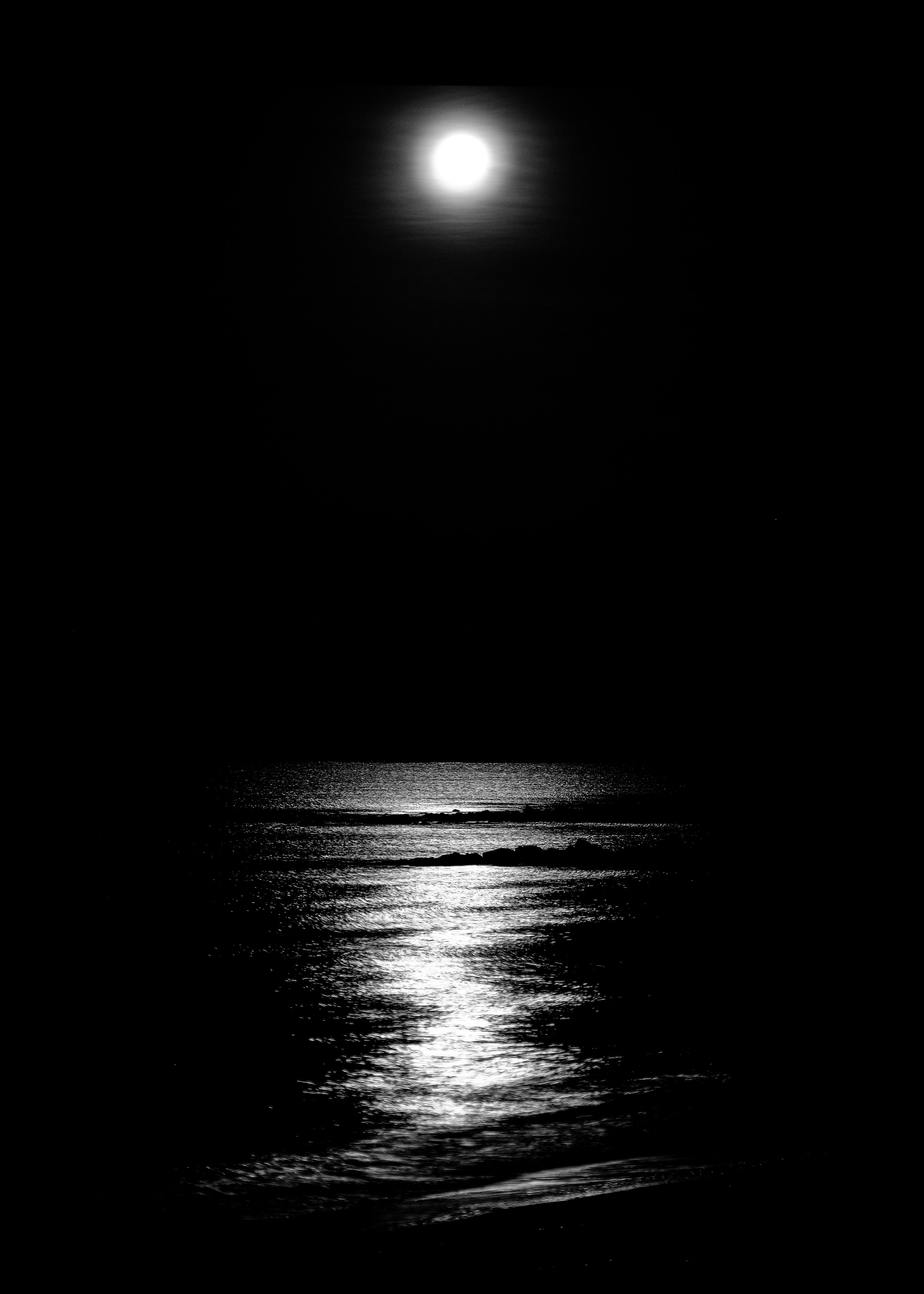 Luna sul mare