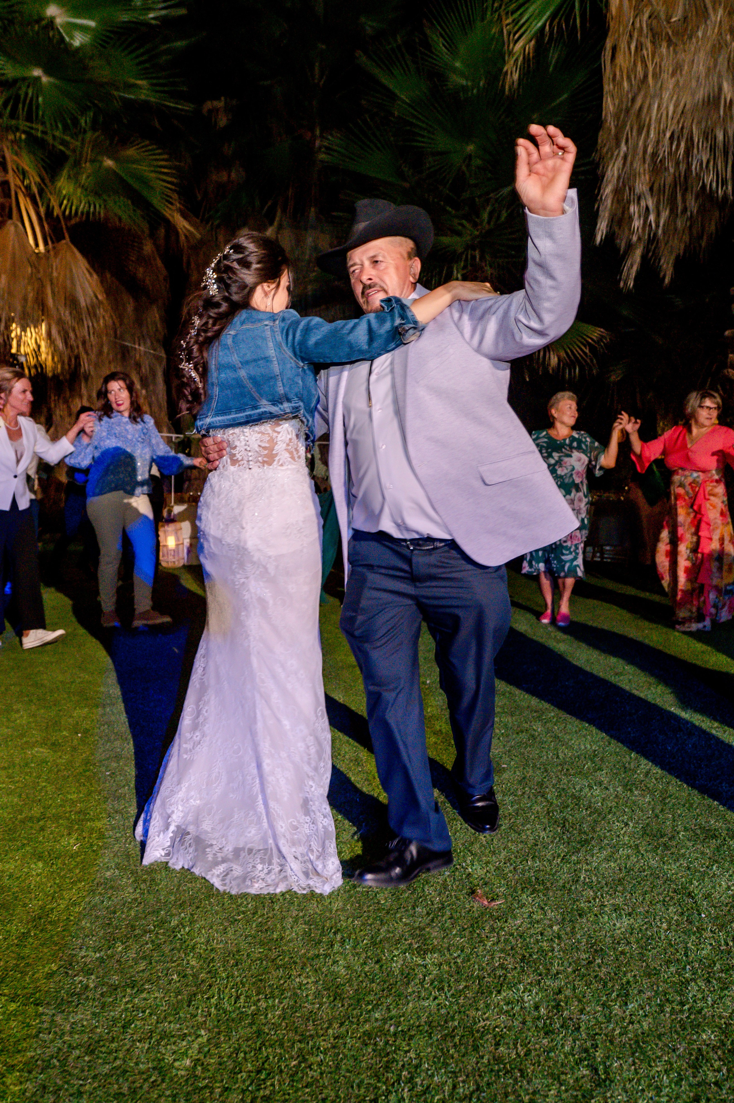 BYZO MEDIA. PETRU BYZO - family and children photographer in ROMANIA