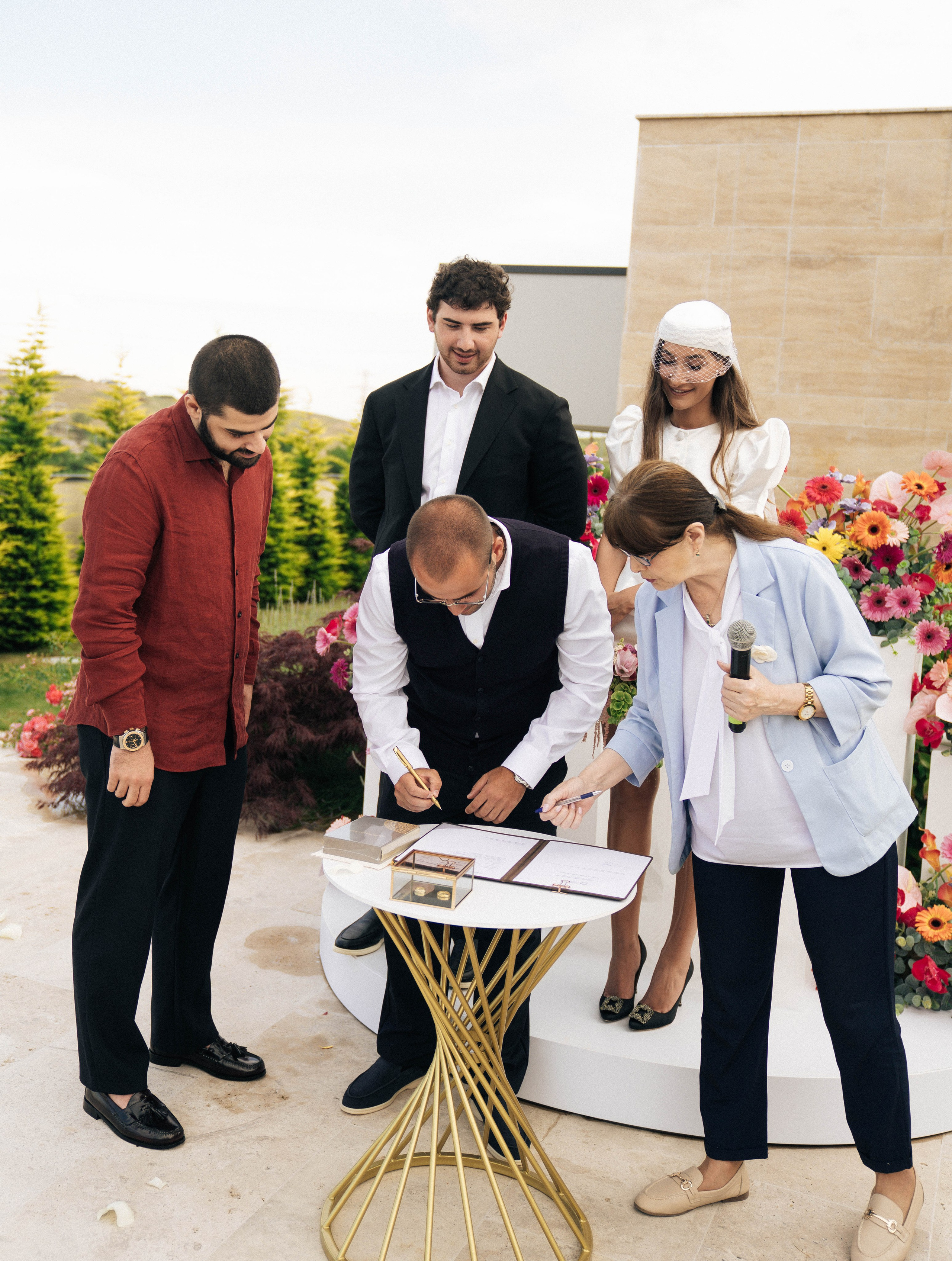 ხელის მოწერის ცერემონიალი. ფოტოგრაფი სალომე ბარბაქაძე