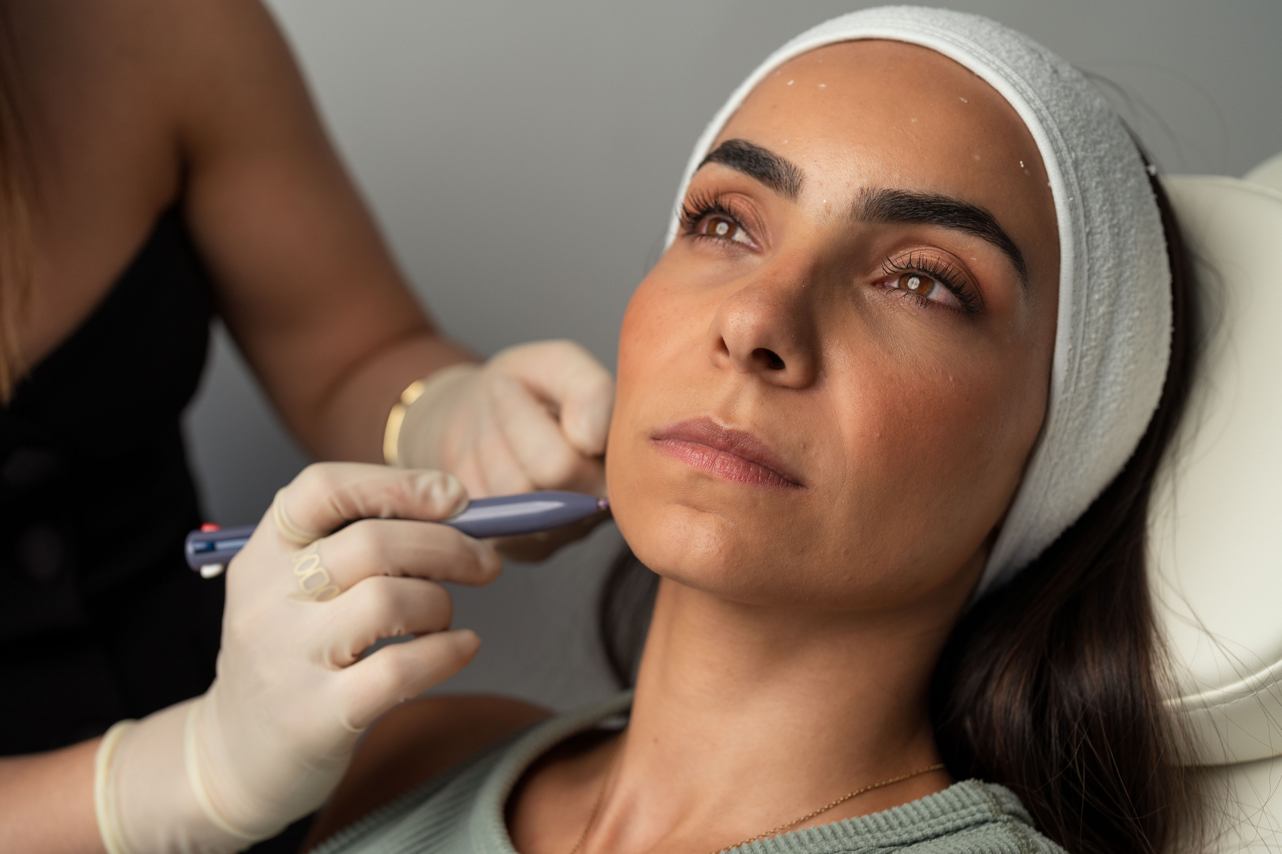 Minimal Medical Concept. Portrait and fashion Photographer in Braga, Portugal