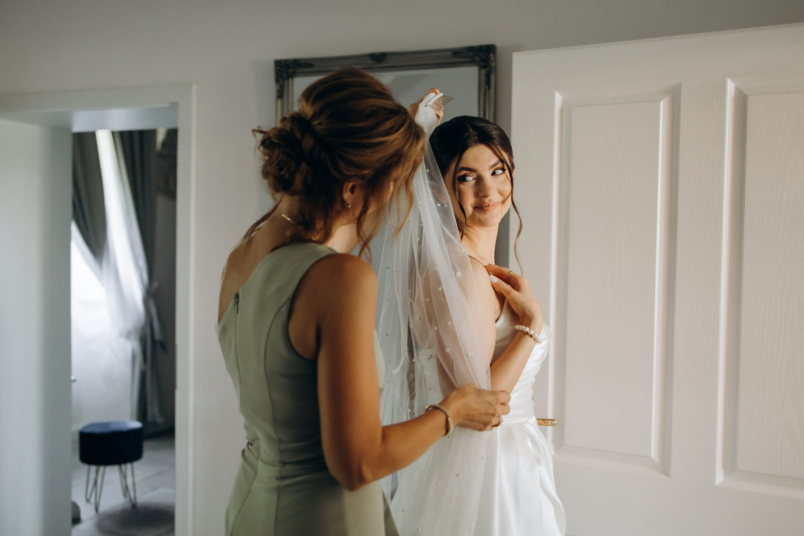 Wedding moments at Na Kmine