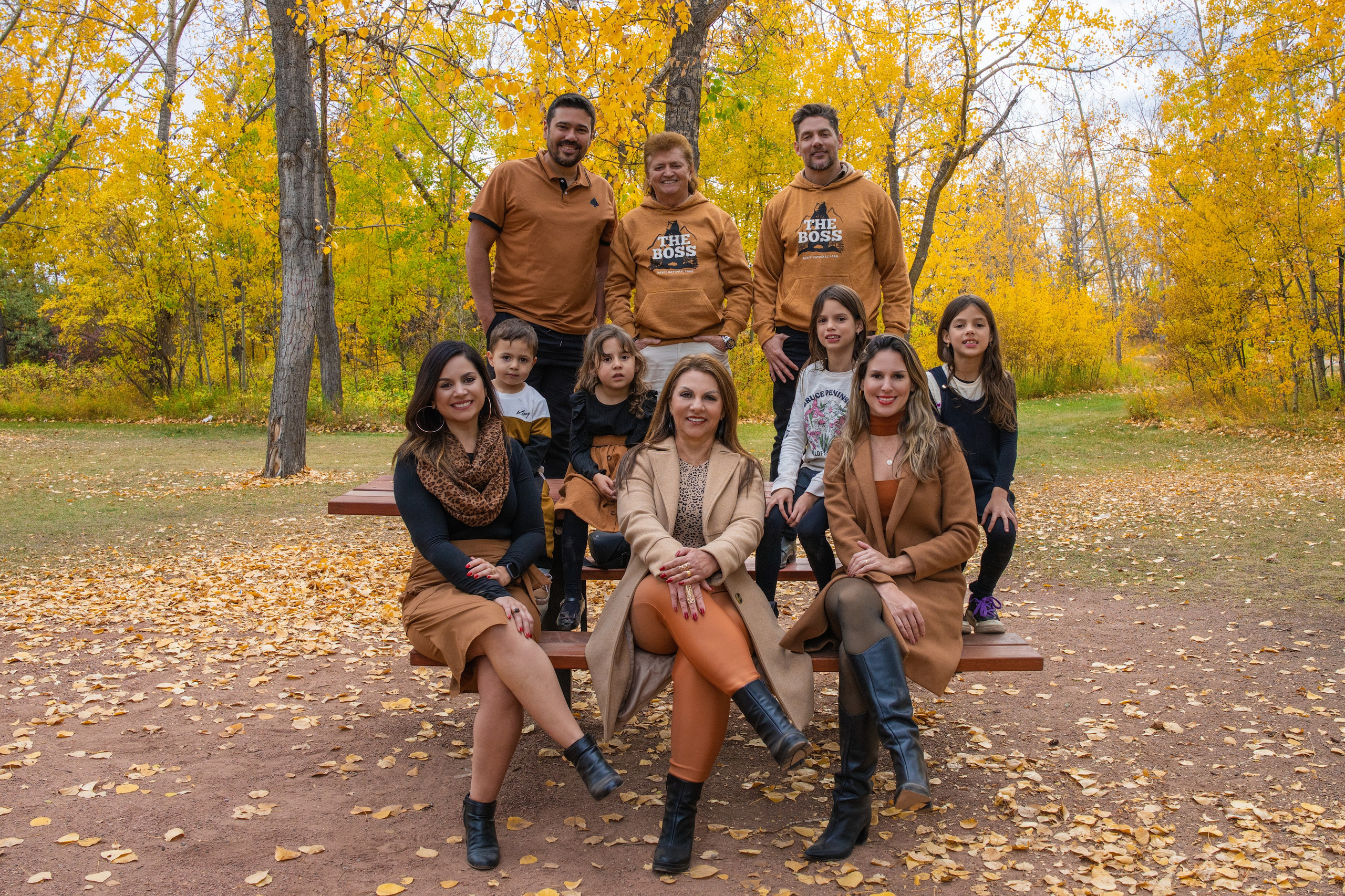 Ariana’s Family. Carlos Lima Photography — Photographer in Calgary