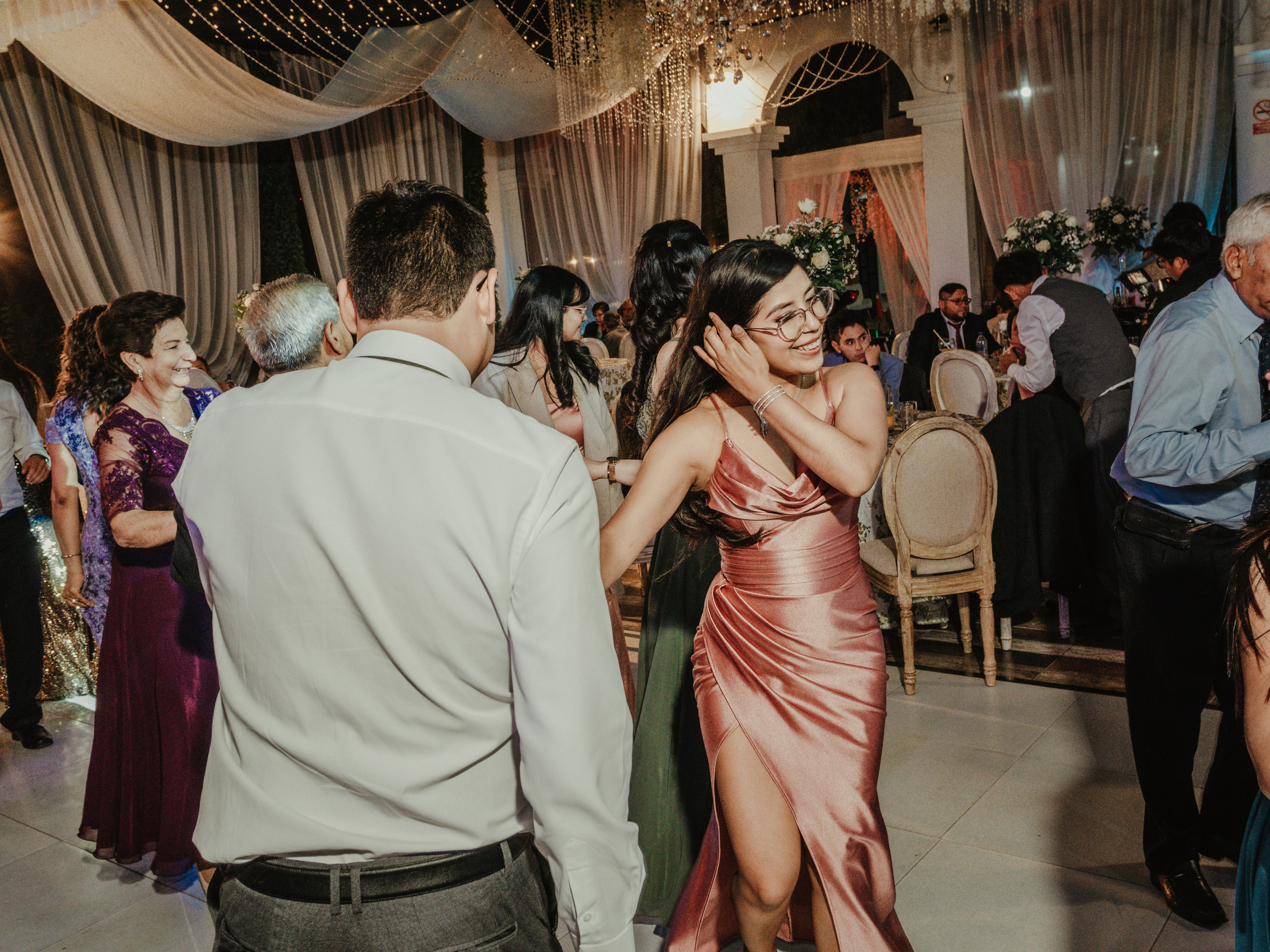 CARLA Y MARIO BODA RELIGIOSA. Studio KVTA | Fotografía y Video de Bodas en Arequipa