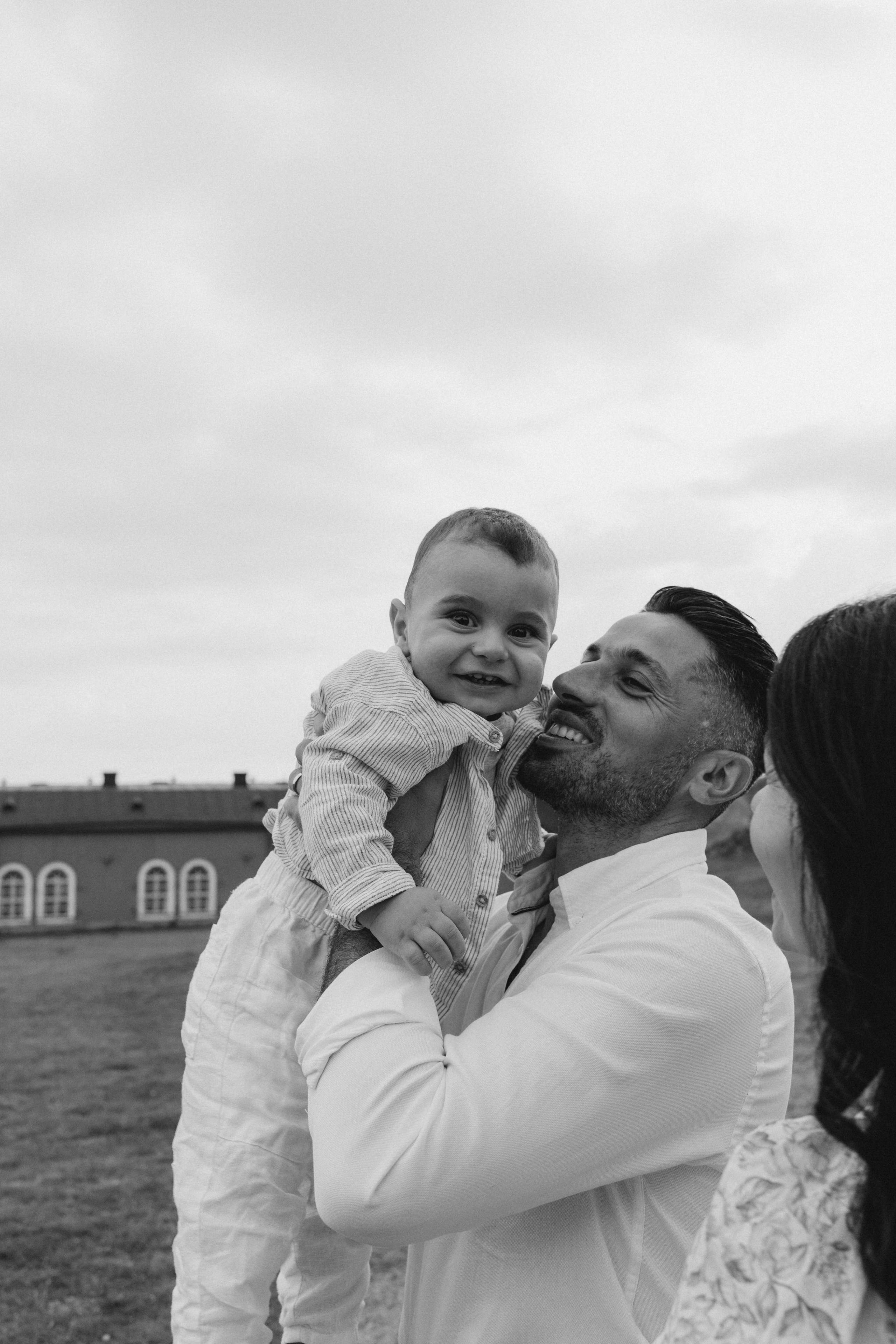 Summer. Wedding and potrait photographer in Helsinki Vickan O