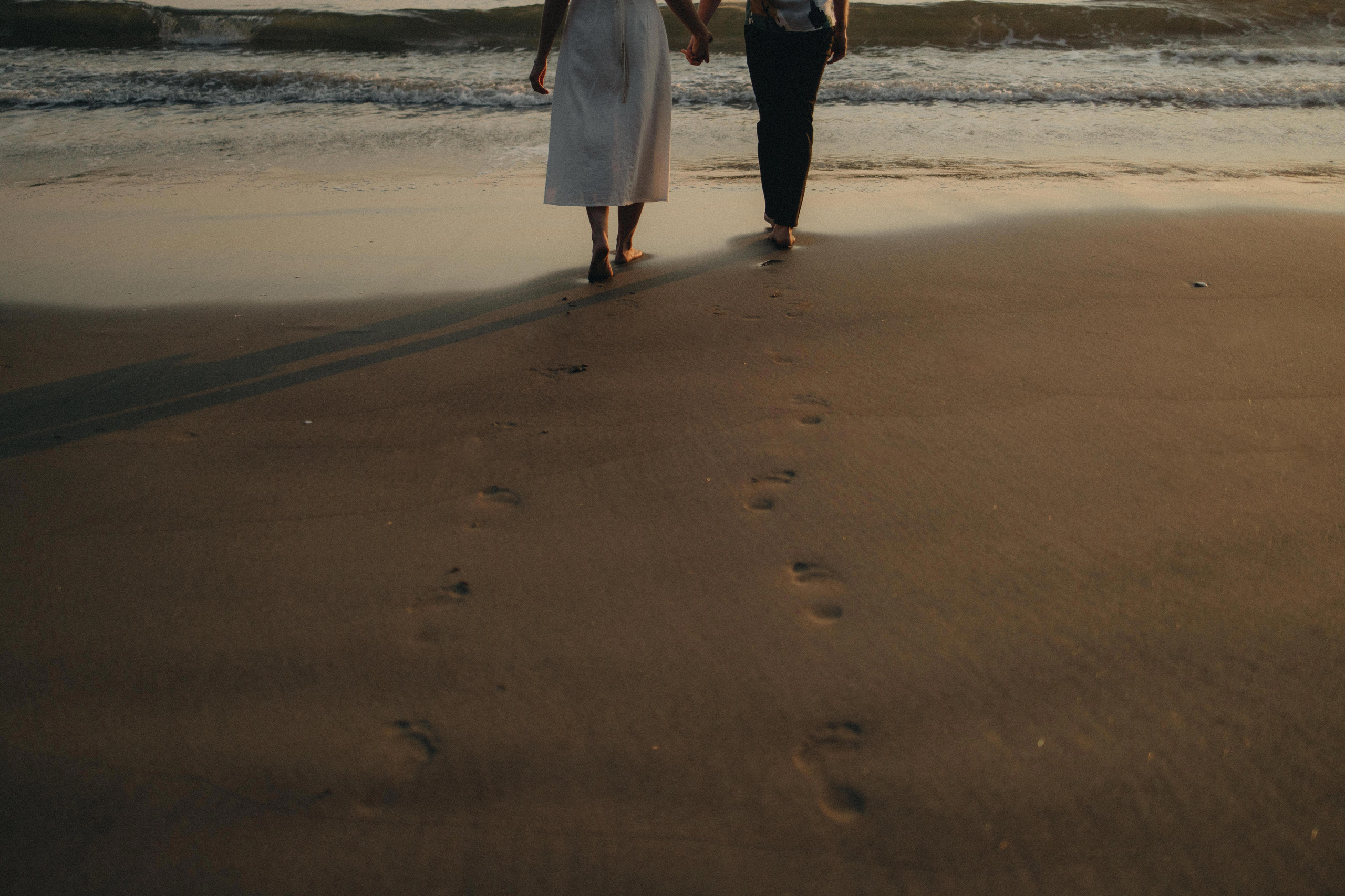 Engagement Photography at Cannon Beach | Jessie & Isaac's Session by Georgy Shishkin | Capturing Moments in Portland, Seattle, Bend & Oregon. Capturing Love in the Heart of the Pacific Northwes