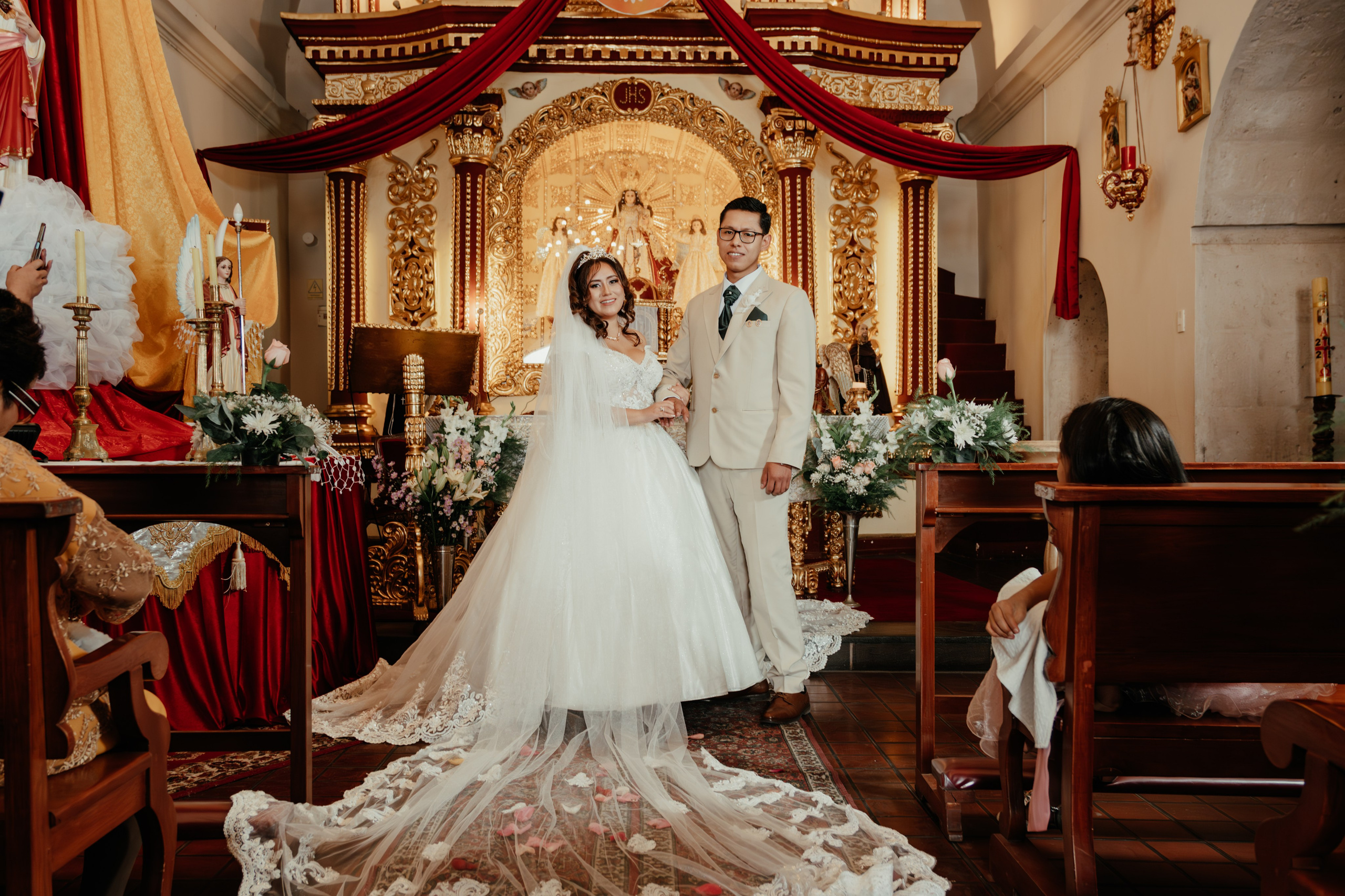 ANGIE + MANUEL BODA RELIGIOSA. Studio KVTA | Fotografía y Video de Bodas en Arequipa