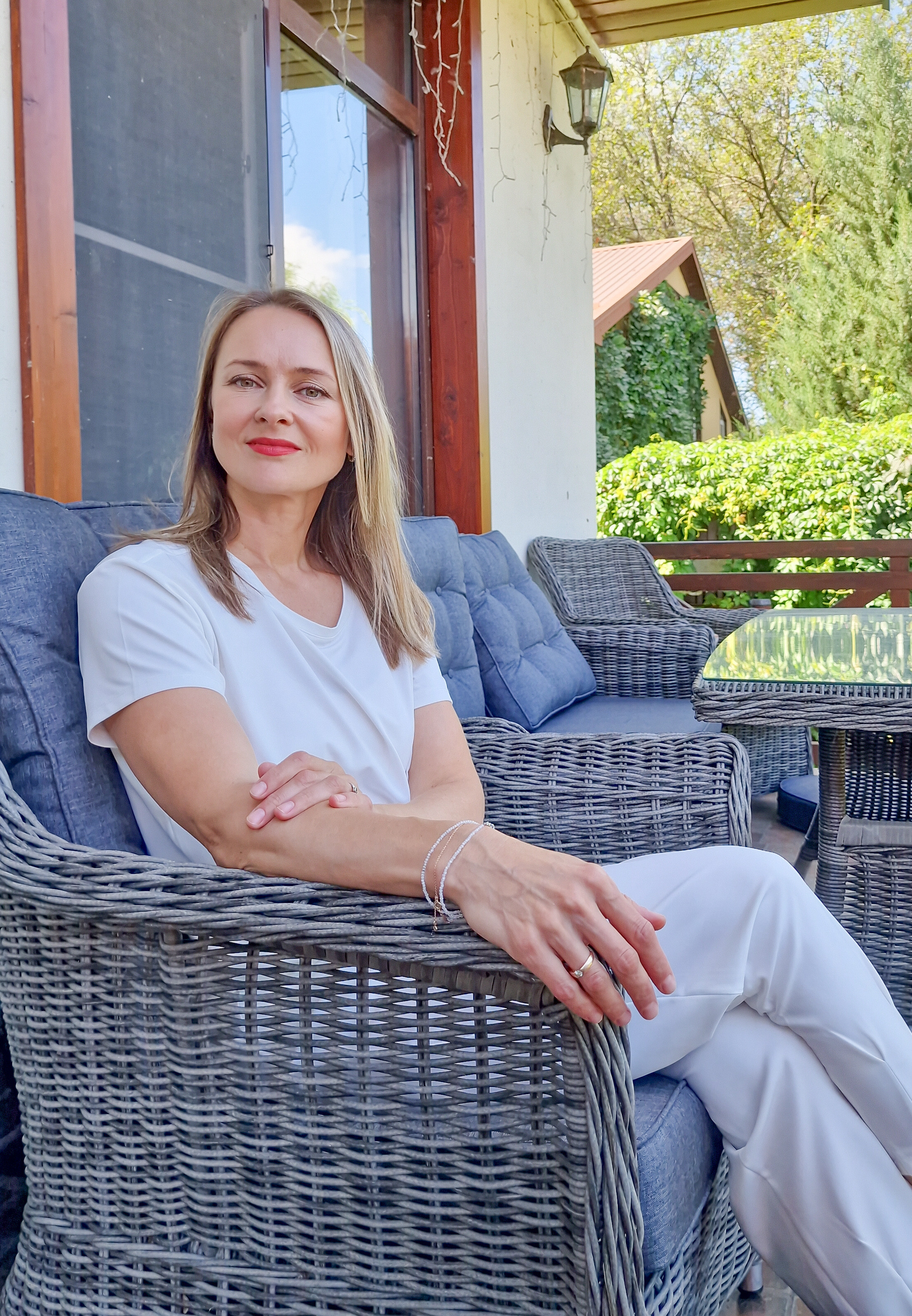 Portraits. Online/offline mobile photographer from Australia Olga Conacher