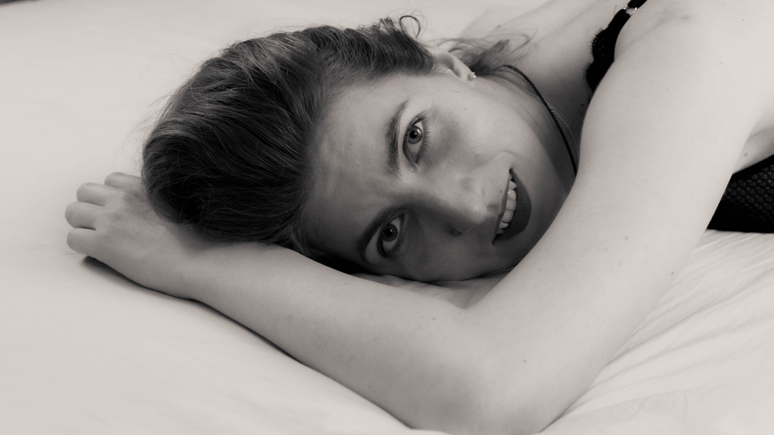 Studio Portraits. Gabriela Nita — Portrait Photographer and Videographer in Bucharest, Romania