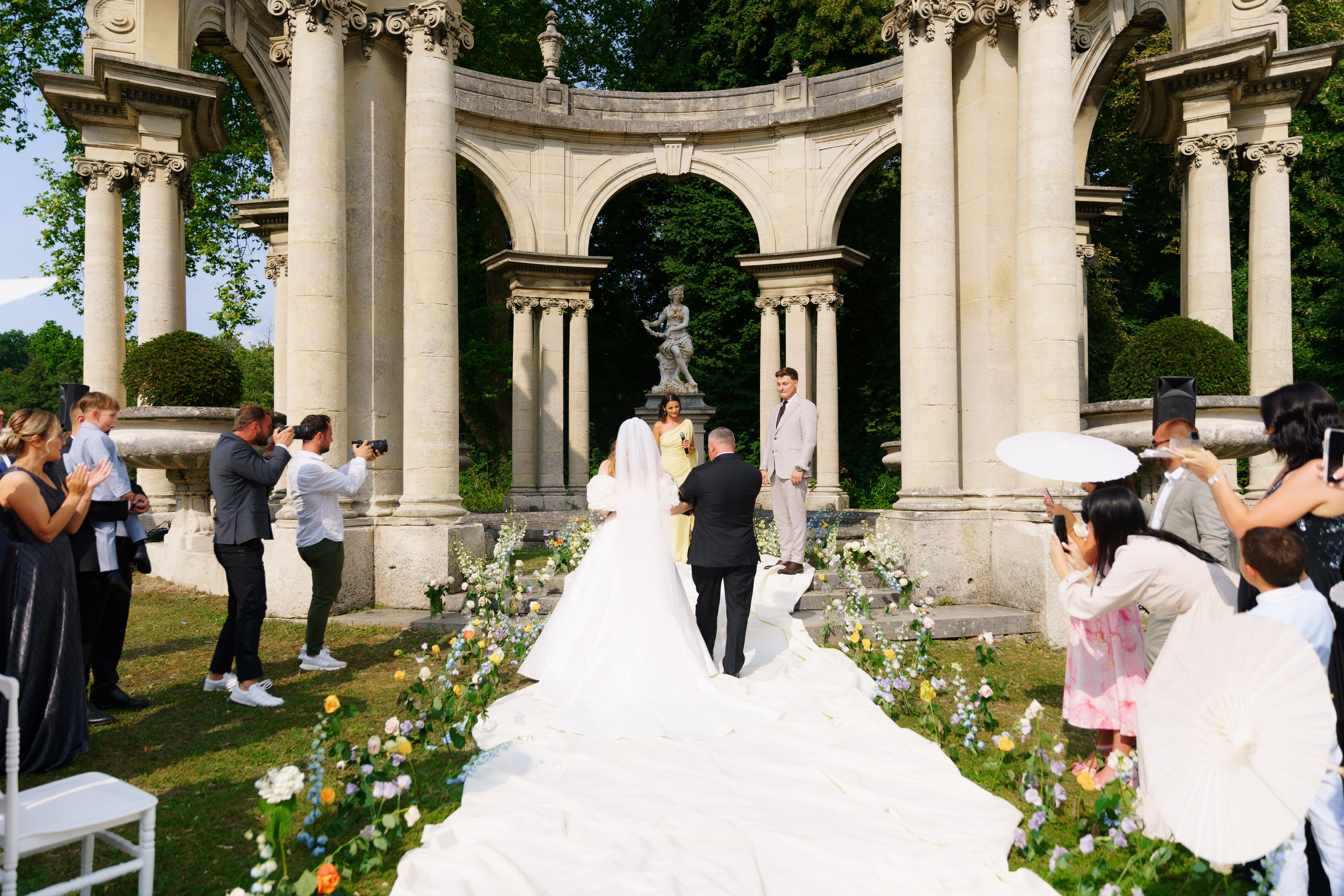 Seulement dans tes bras. Servicii Foto Video în Chișinău și Europa ID-Brothers