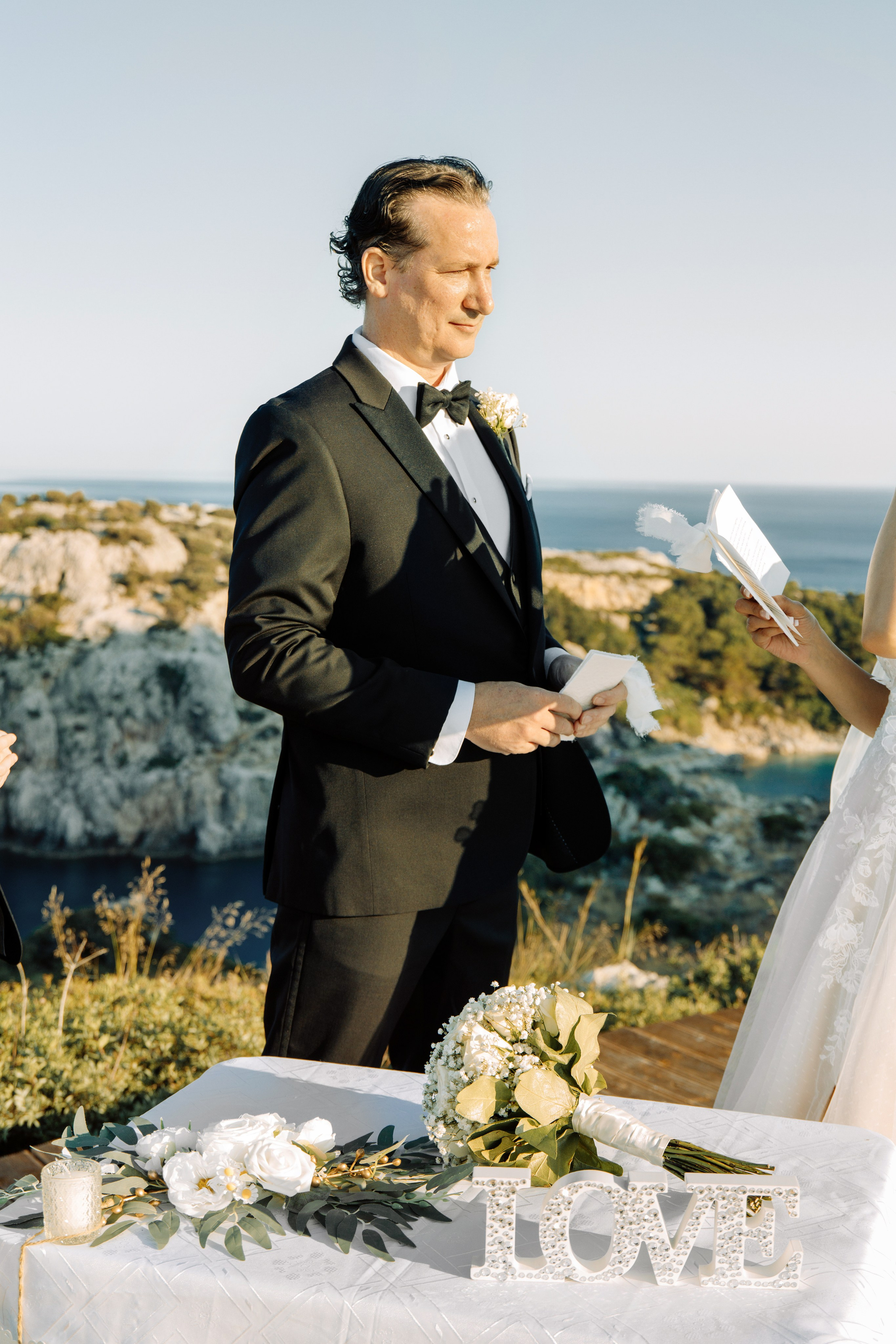 Vow Renewal Ceremony. Portrait- und Hochzeitsfotografin Irene Art Photo mit Sitz auf der griechischen Insel Rhodos