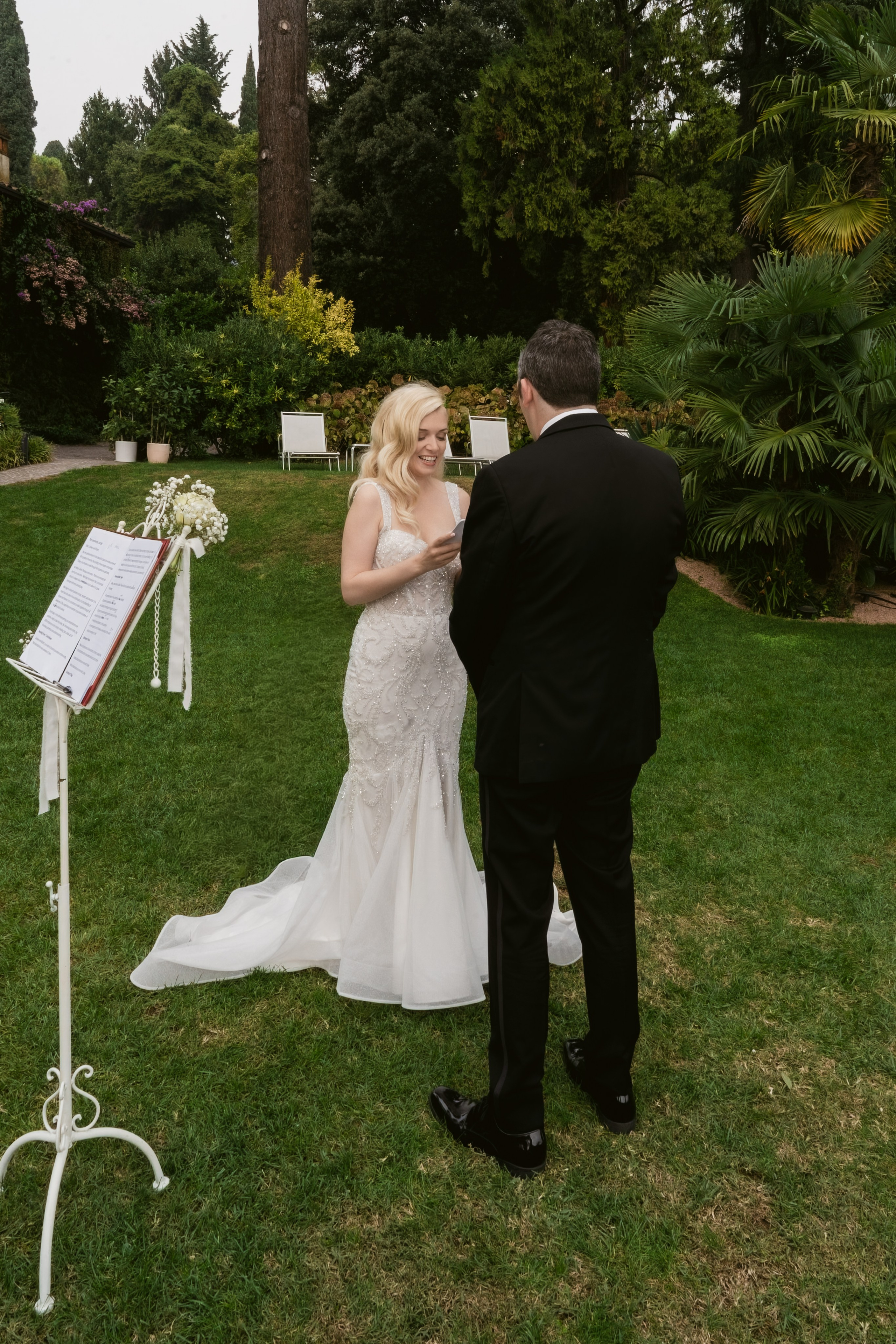 LINDSEY AND ROBERT _LAKE GARDA. PHOTOGRAPHER IN ITALY