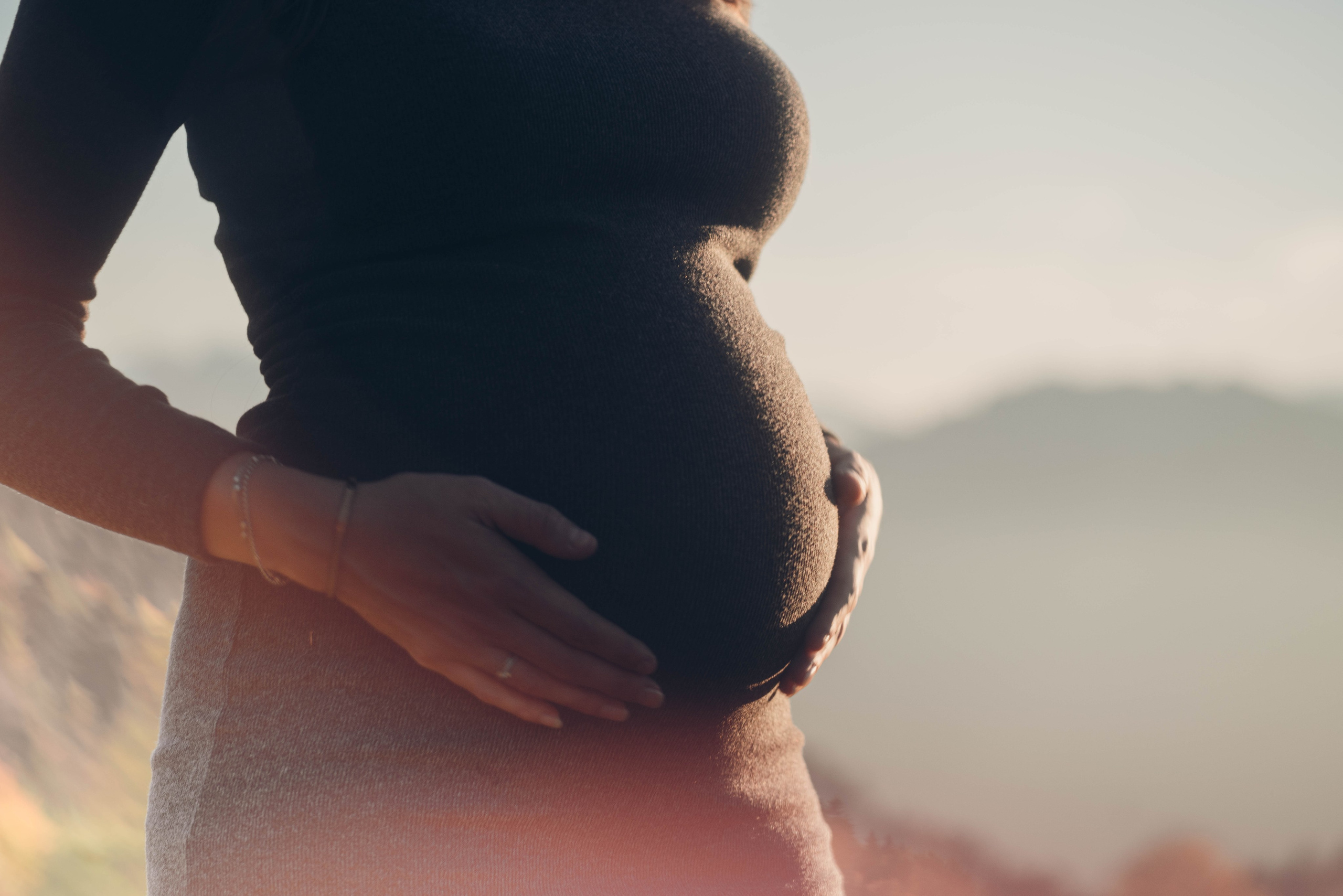 Session de grossesse. Photographe à Grenoble | Love Story, Mariage & Grossesse – Lovestyle