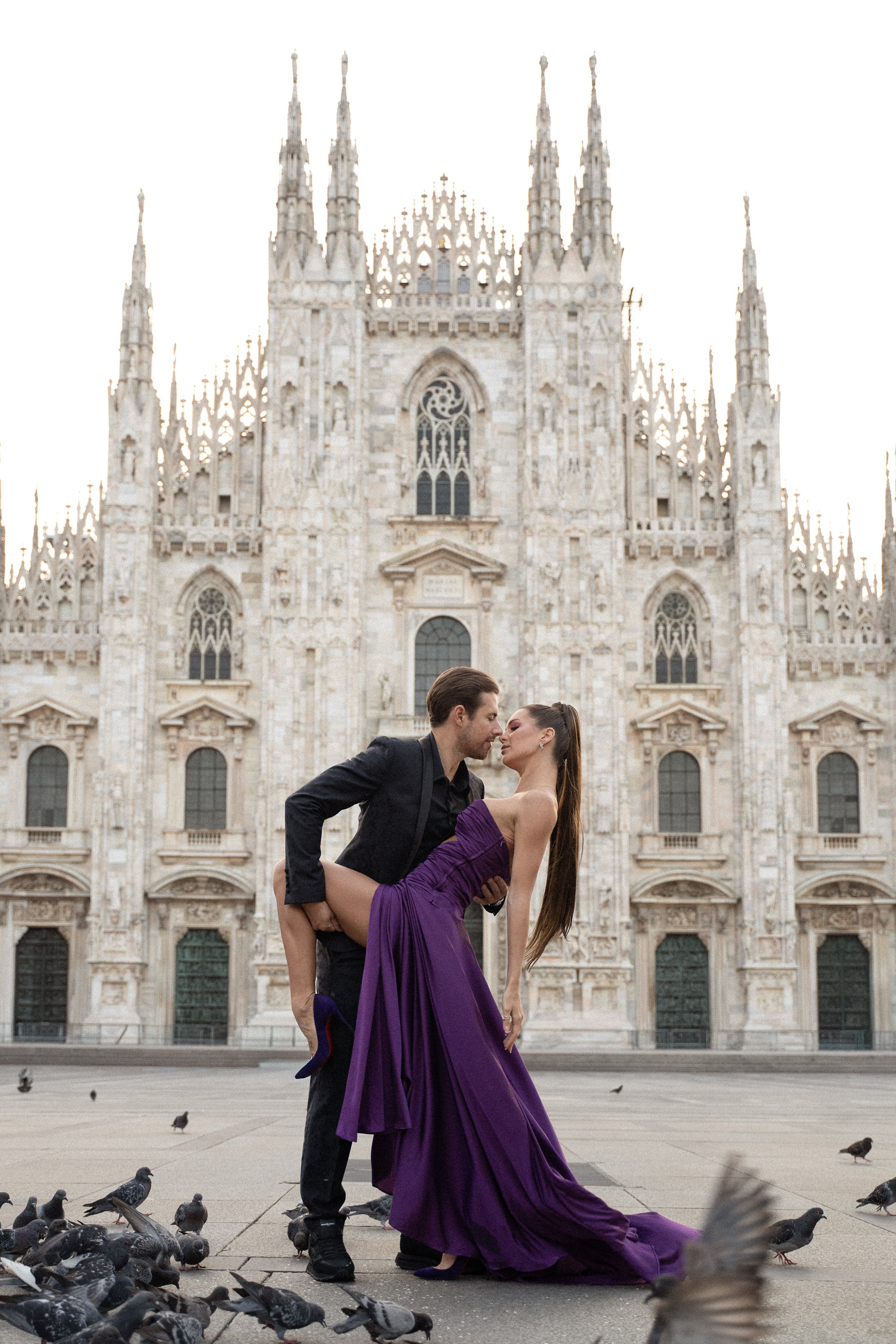 Duomo di Milano Love Story. Proposal Photographer in Lake Como