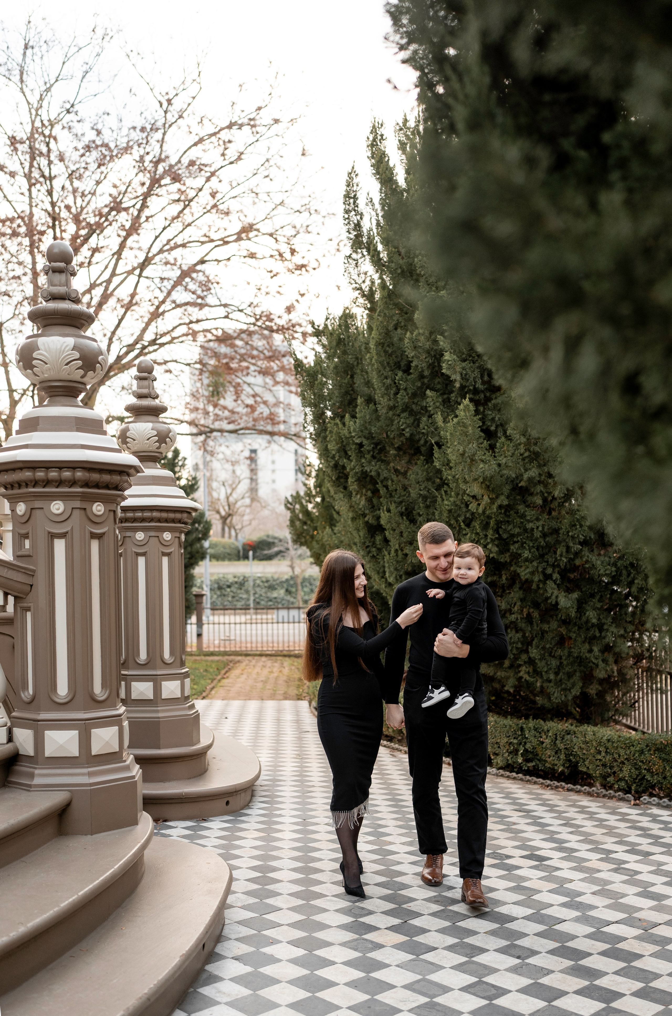 Artem, Nadia & Elisha. Family photographer in Sacramento | Sofia Pavenko