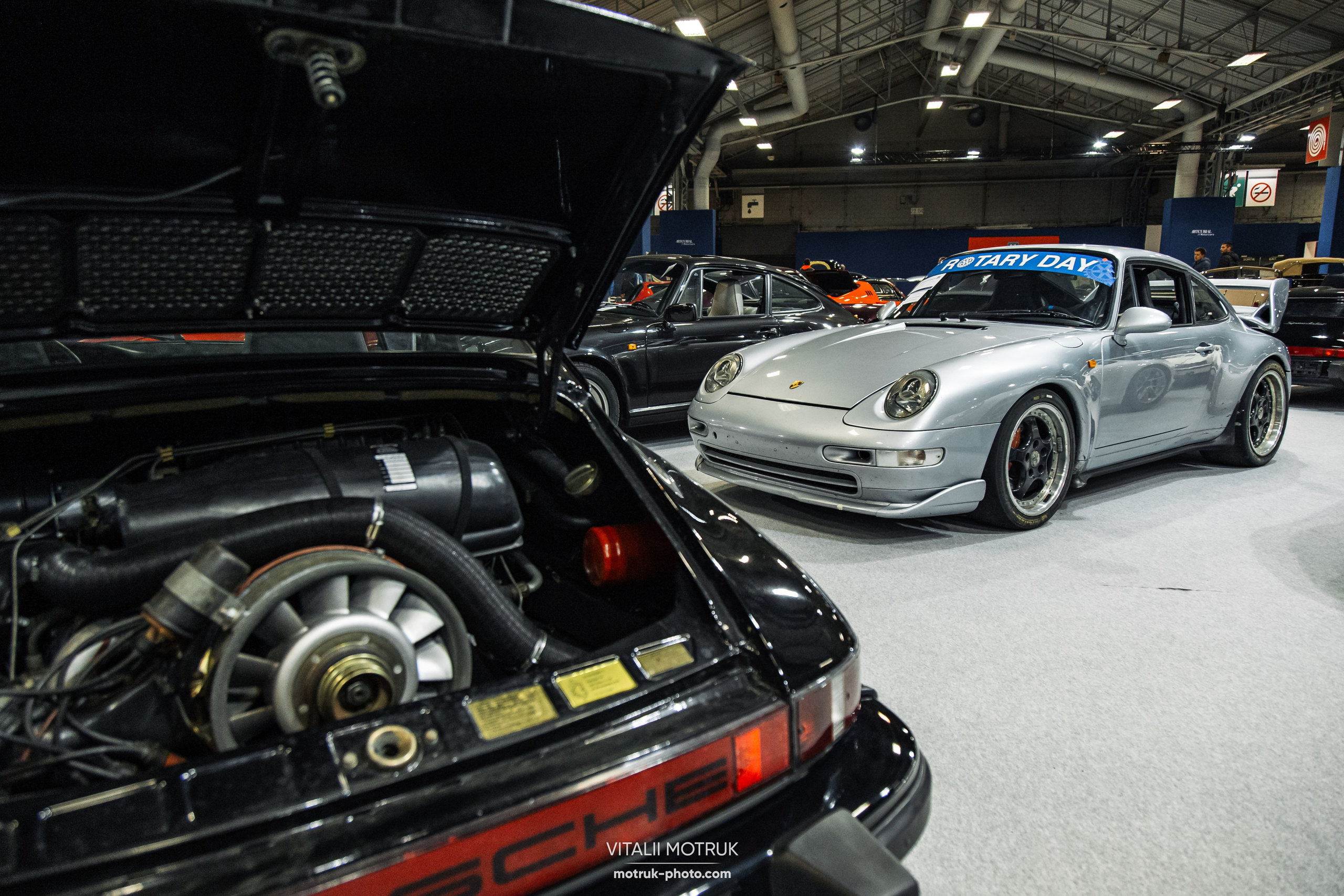 Retromobile. Photographe de voitures à Paris — Vitalii Motruk