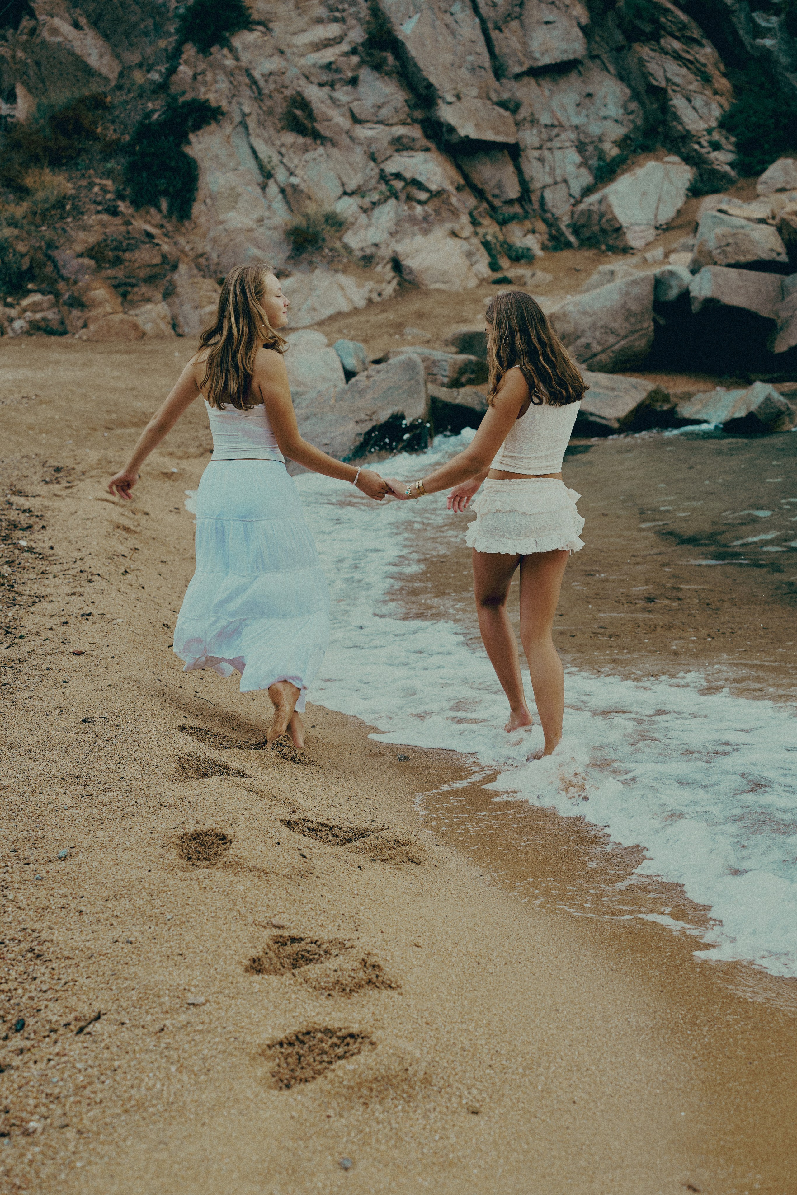 Подруги. Фотосессия с арбузом. Photographer in Barcelona Spain Zhanna Zakharchenko