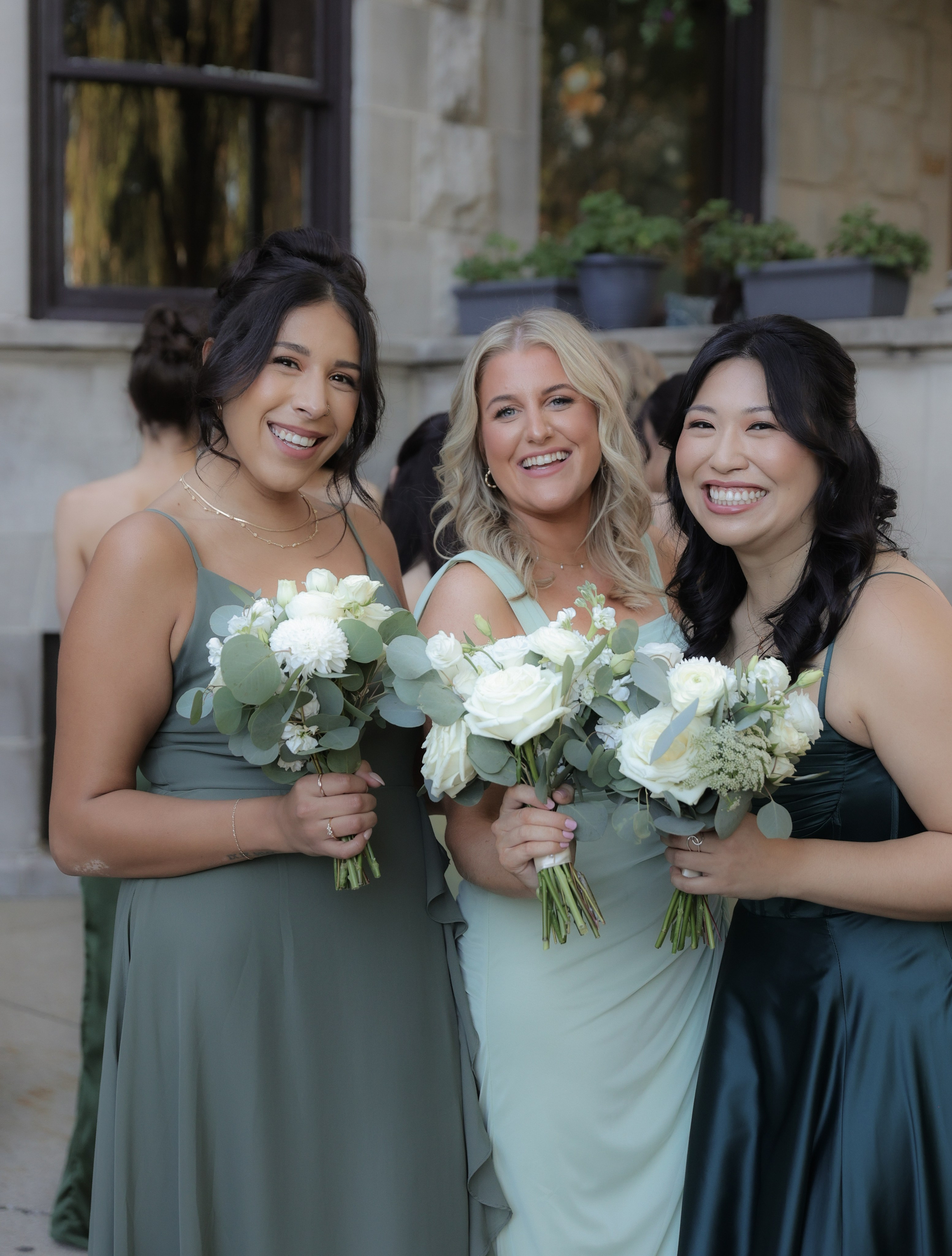 Madison&Otis. Couple photographer in Chicago