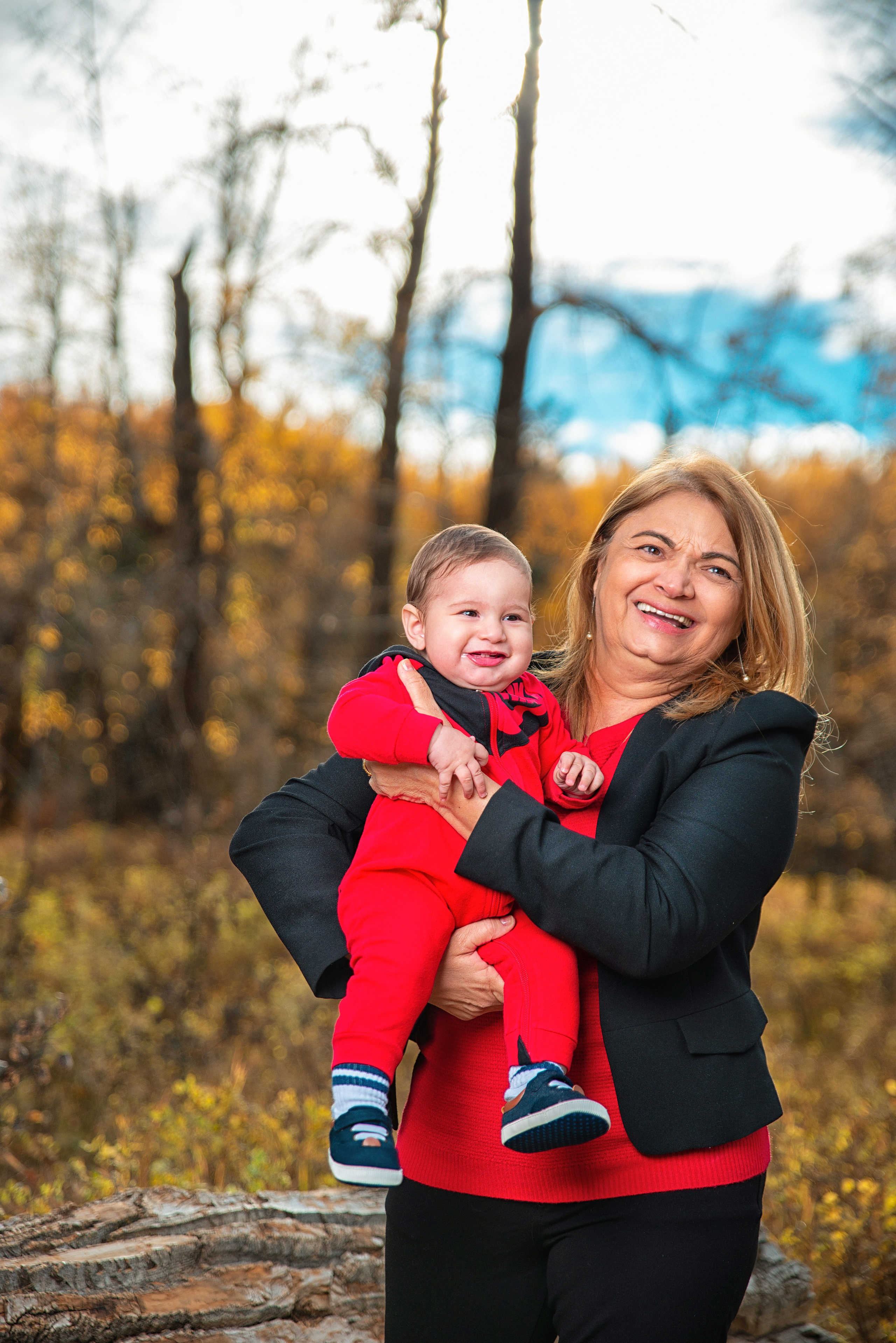Leonardo’s Family. Carlos Lima Photography — Photographer in Calgary
