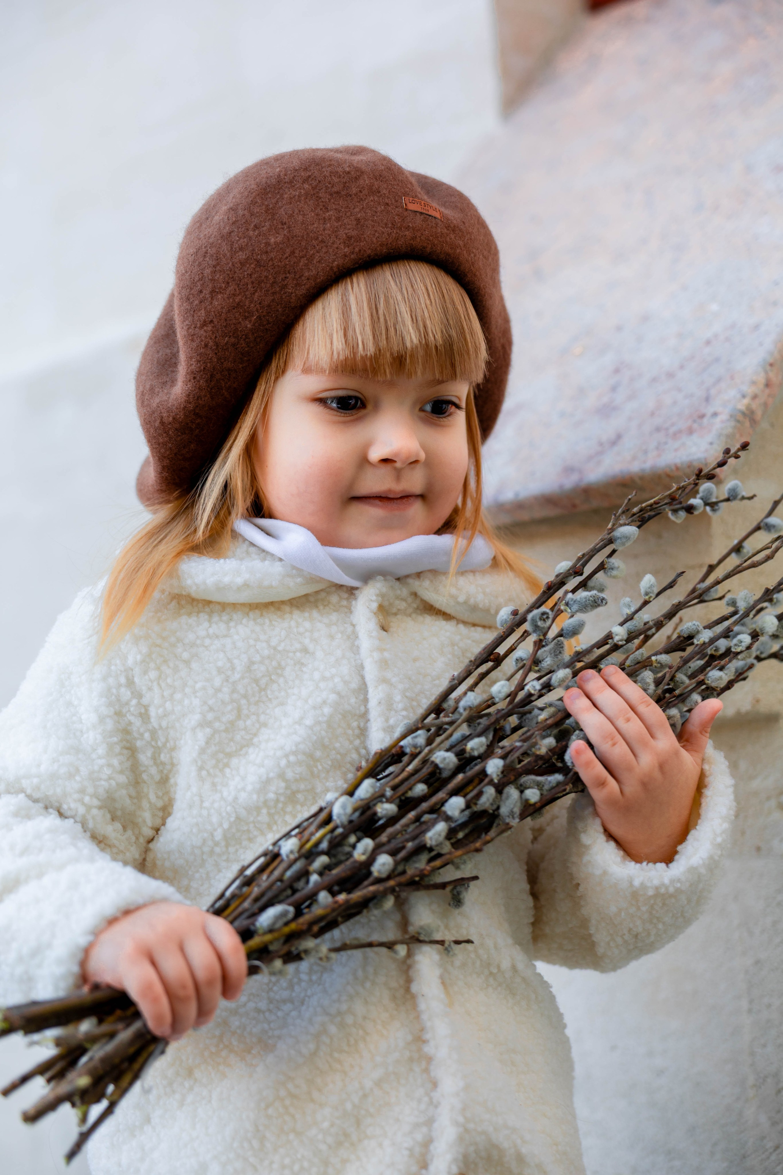Фотосессия ребенка в вербное воскресенье. Семейный фотограф в Кишиневе, Молдова Врабий Ольга